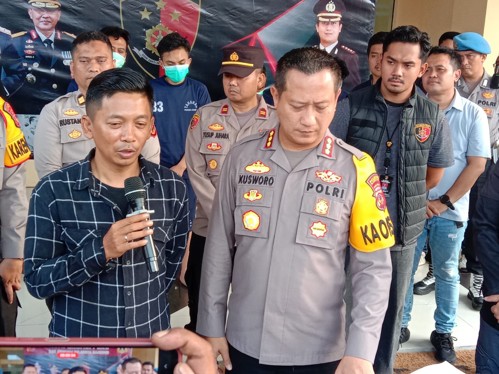 Rilis kasus pengeroyokan Polisi di Jalan Raya Banjaran - Soreang, Jumat 22 Desember 2023