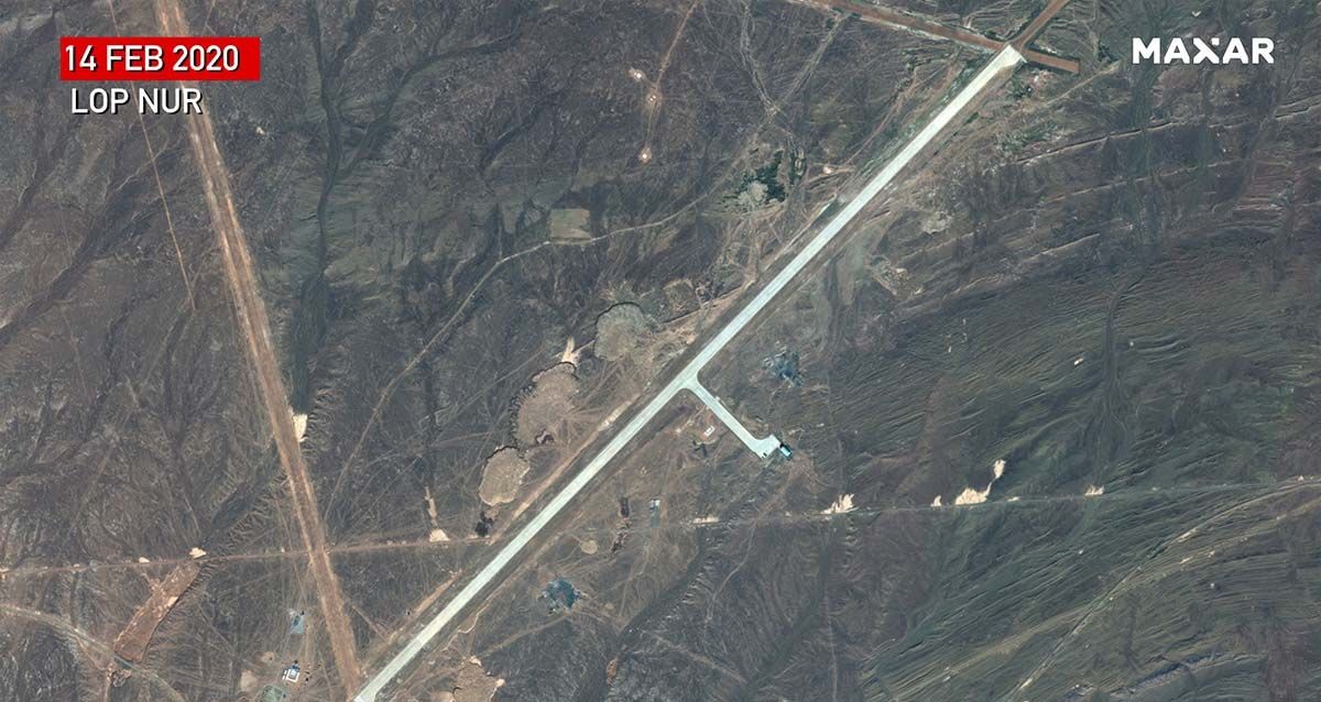 Gambar-gambar yang muncul beberapa tahun yang lalu mengindikasikan pembangunan pangkalan udara baru untuk melayani fasilitas uji coba nuklir China di Lop Nur.