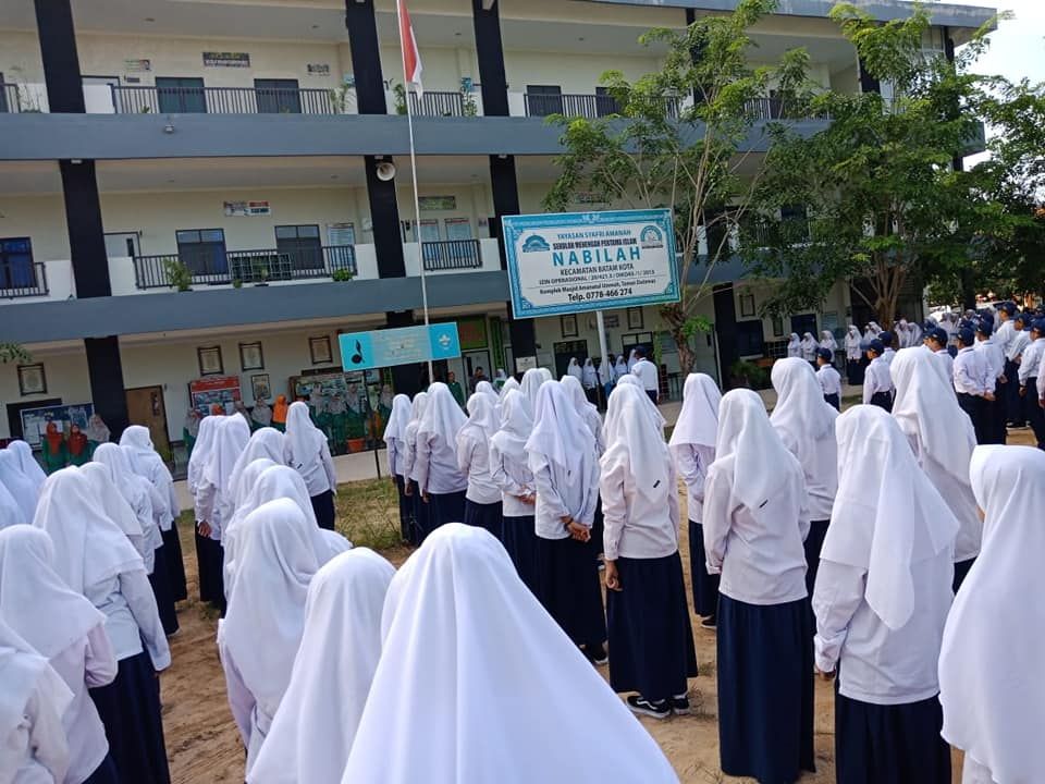 SMP Islam Nabilah, salah satu sekolah terakreditasi A di Batam.