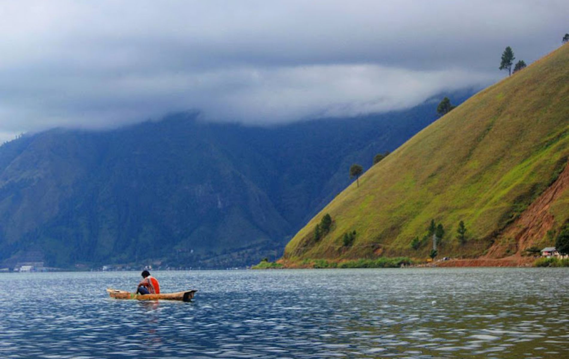 Tao Silalahi berlokasi di Kabupaten Dairi yang menampilkan keindahan Danau Toba./Dok. Disbudpar Sumut.