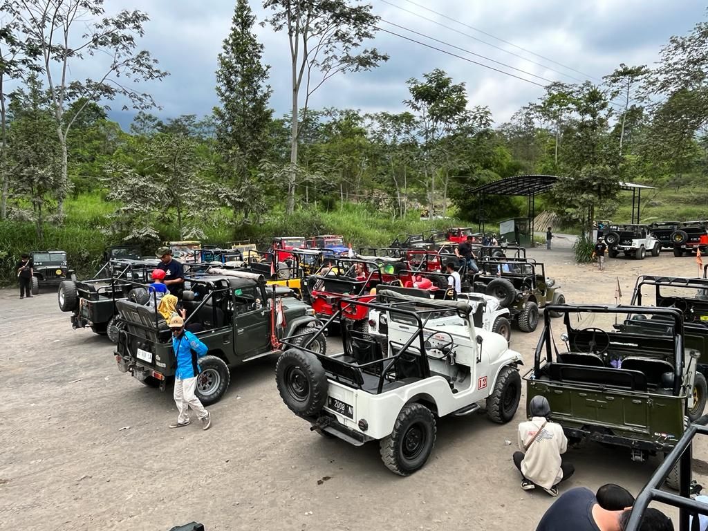 Wisata jeep di Merapi, Yogyakarta.