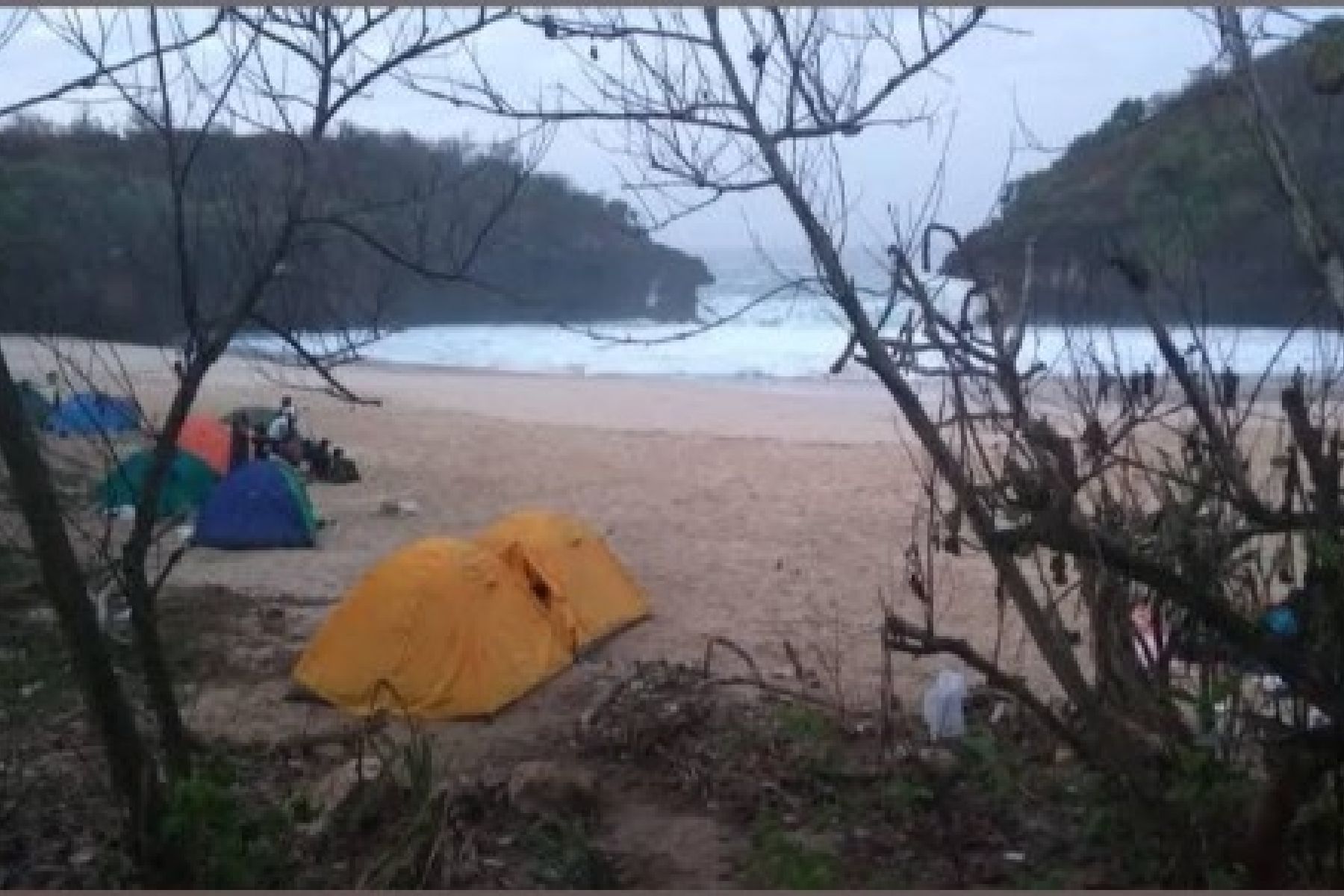 Pantai Sedahan | Spot Camping Pantai Gunungkidul, Dari Perawan Hingga yang Tersembunyi