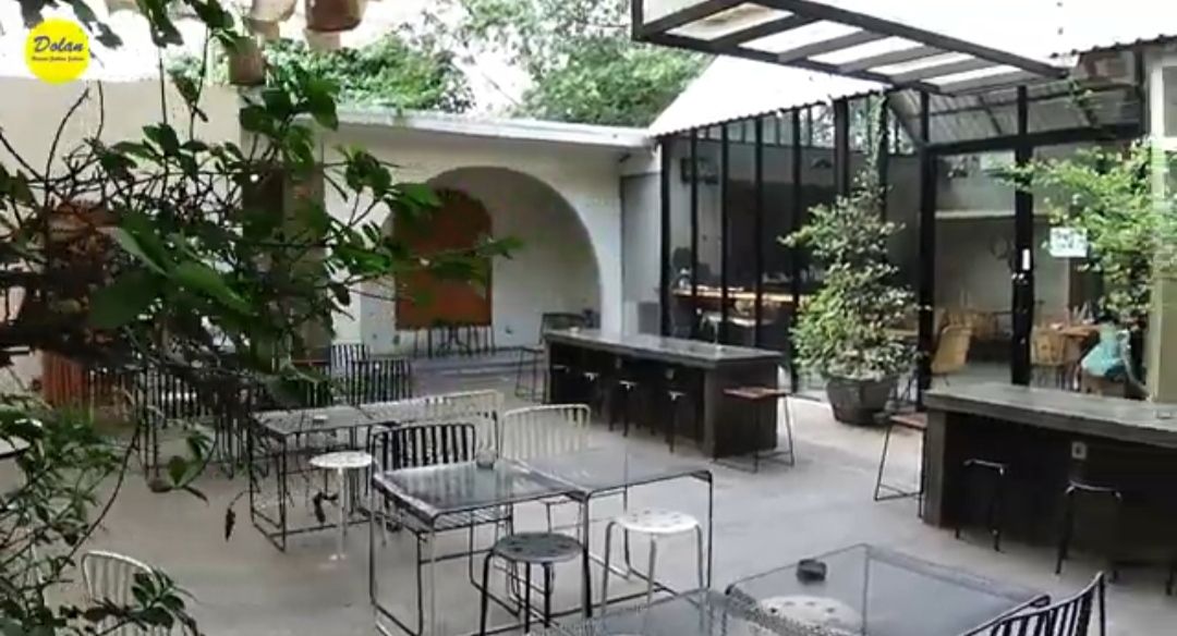 Bin House Cafe, cafe hits instagramable di Depok Jawa Barat/tangkapan layar YouTube/channel Doyan Jalan Jalan 