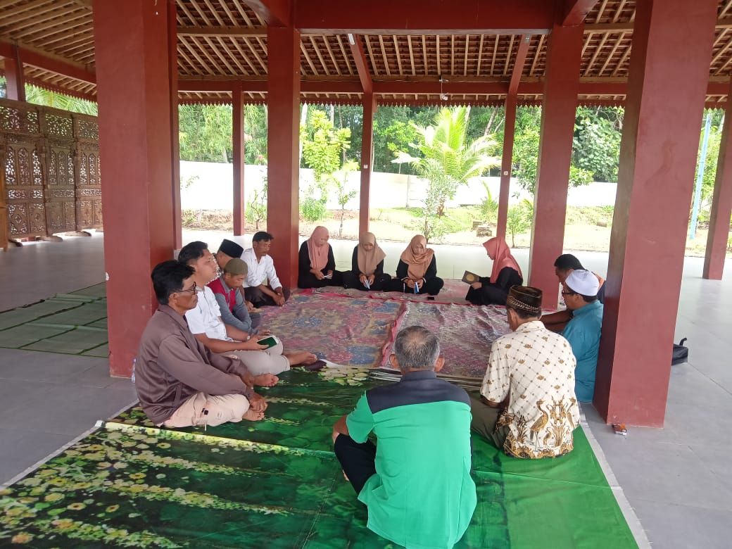 Warga Desa Pagak Banjarnegara Gelar Doa Bersama untuk Alm Sutriono Staf Protokol Menko PMK