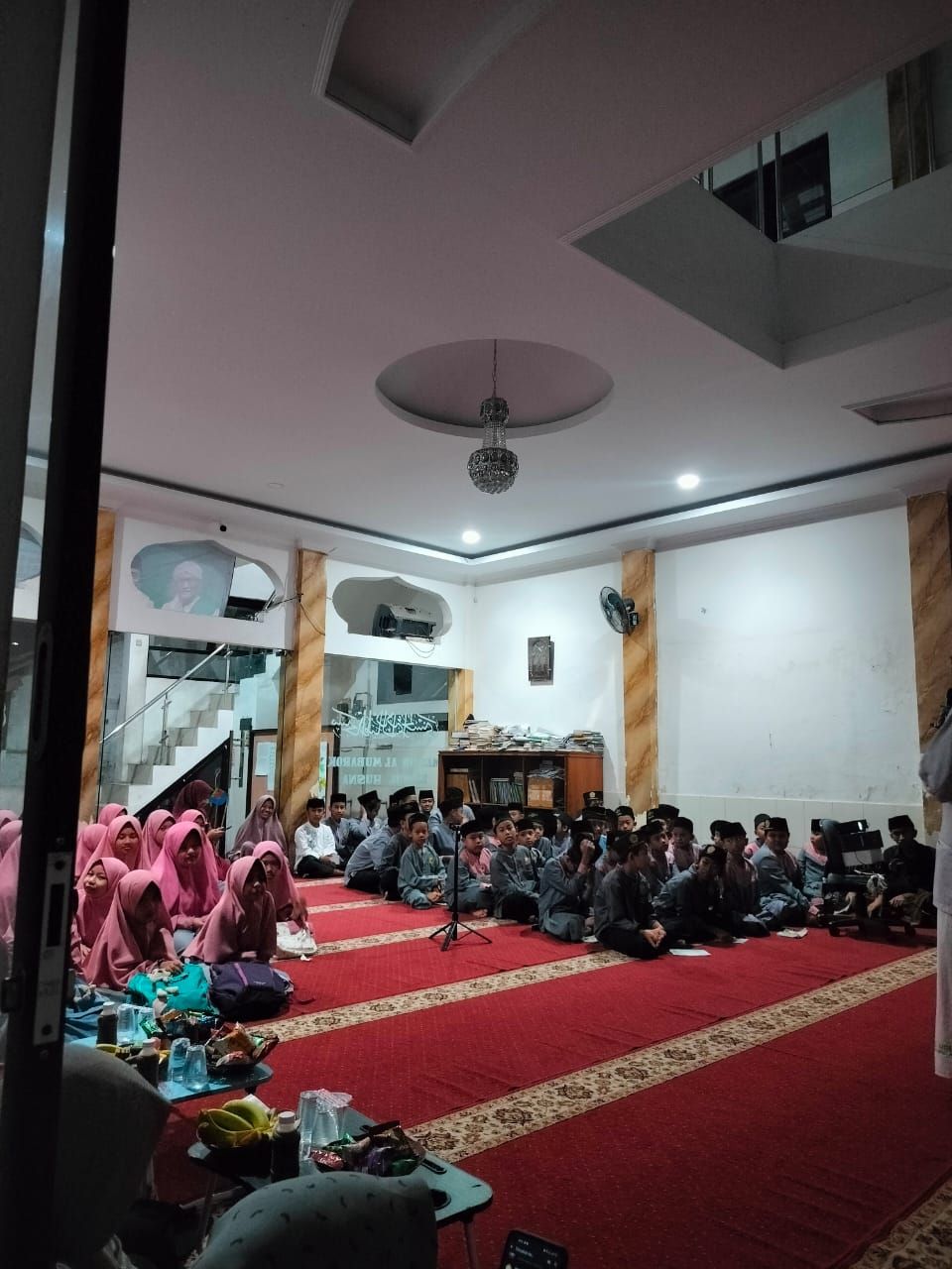 Suasana penutupan kegiatan MABIT ke-4 Al-Mubarok Daimul Husna 