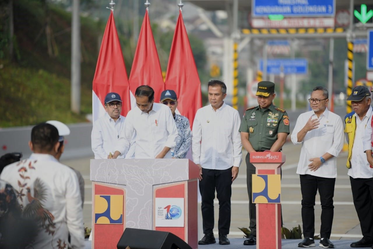 Presiden Jokowi saat membuka Tol Pamulang-Cinere