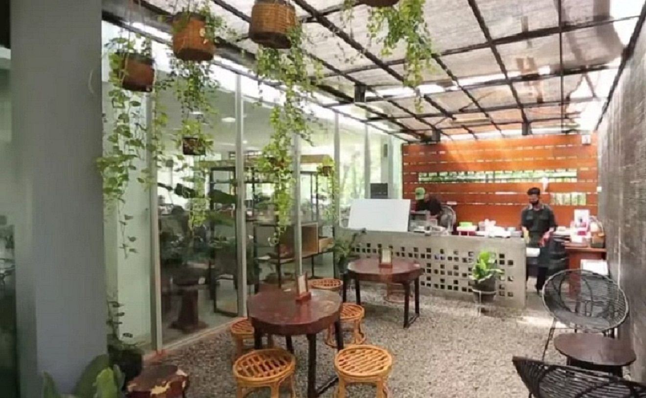 Serona Coffee, cafe dan resto unik di Pondok Aren Tangerang Selatan Banten/tangkapan layar youtube/channel Vega dan Dinda