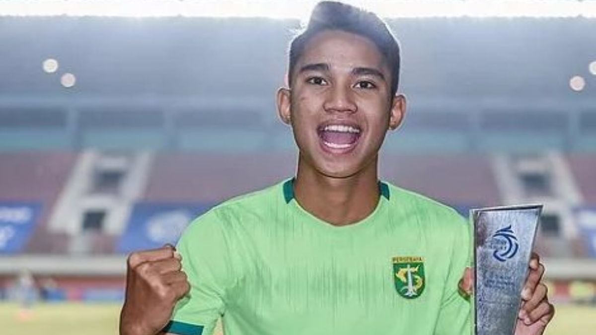 Marselino Ferdinan pernah dinobatkan sebagai pemain muda terbaik Liga 1 2021-2022 bersama Persebaya Surabaya.