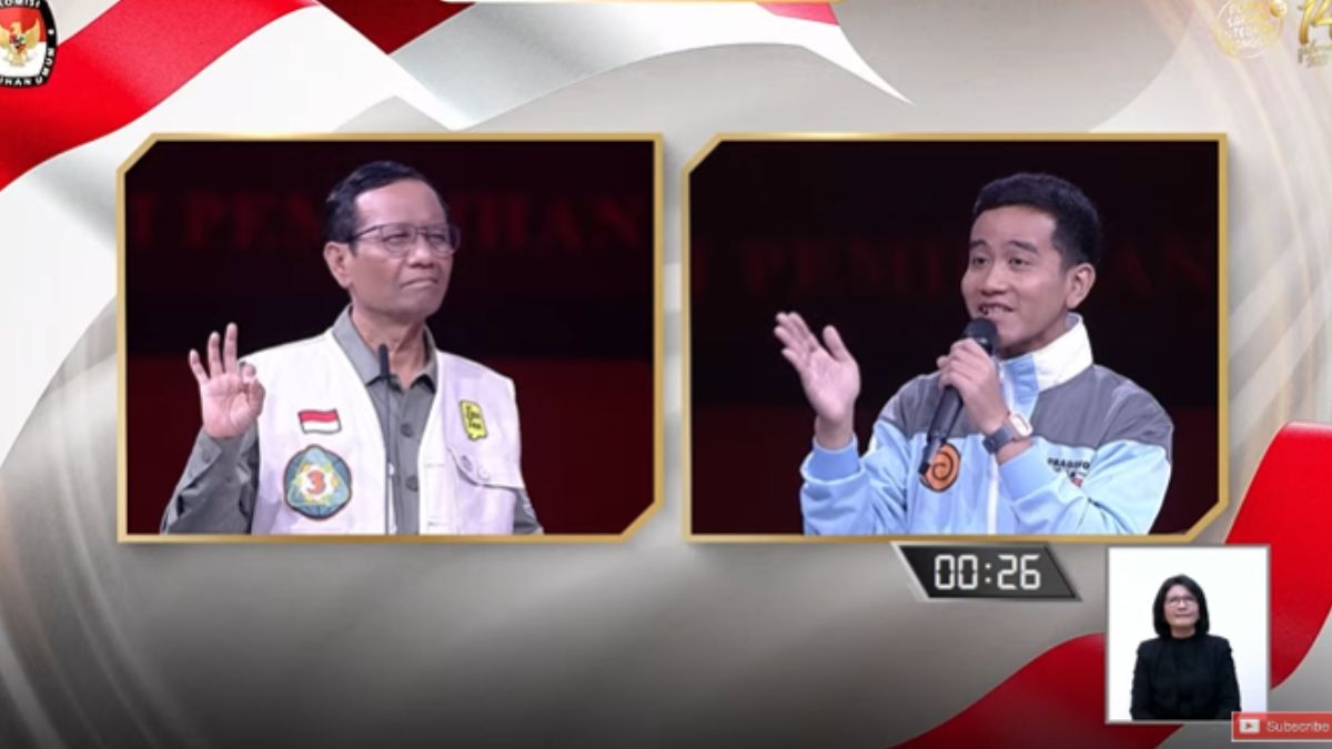 Mahfud MD dan Gibran Rakabuming Raka pada saat Debat Cawapres 2024, Minggu 21 Januari 2024.