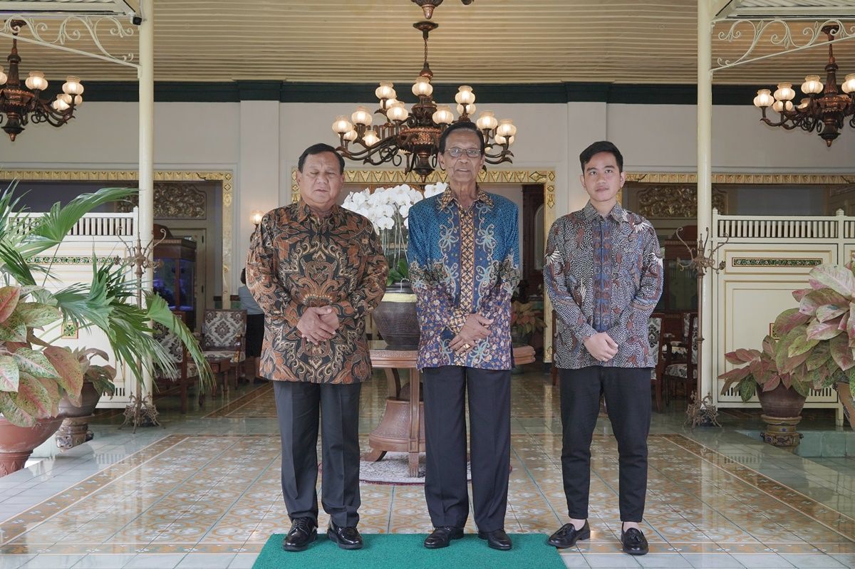 Gubernur DIY Sri Sultan Hamengku Buwono X terima kunjungan Prabowo Subianto dan Gibran Rakabuming Raka./dok.Humas DIY.