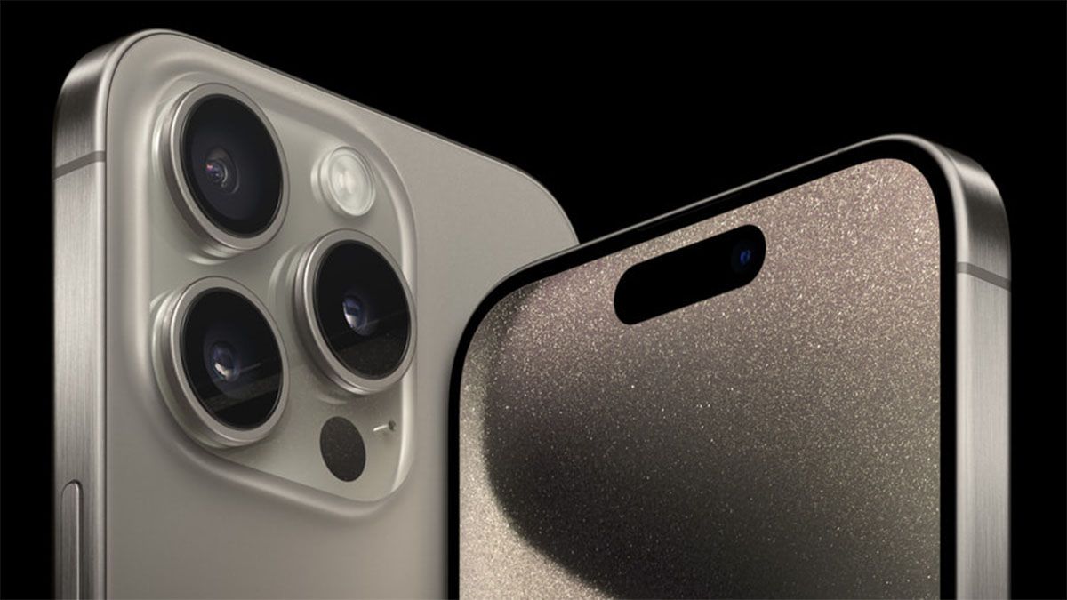 iPhone 15 Pro Max dilengkapi dengan pengaturan kamera telefoto tetraprisma.