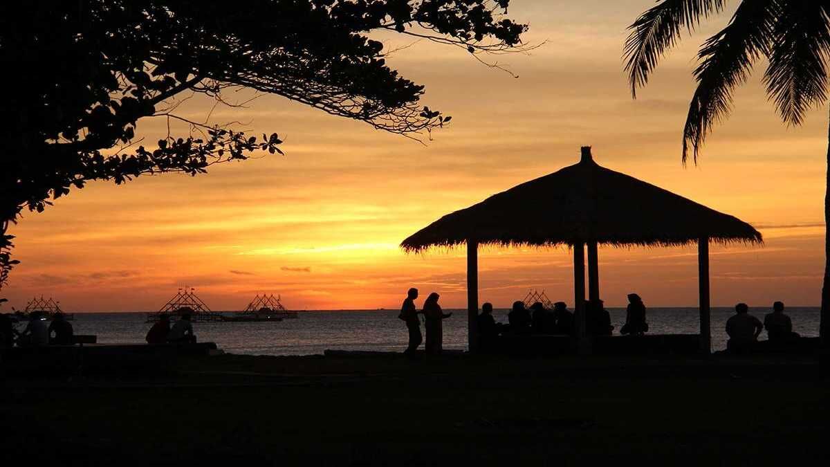 Pesona sunset di Tanjung Lesung