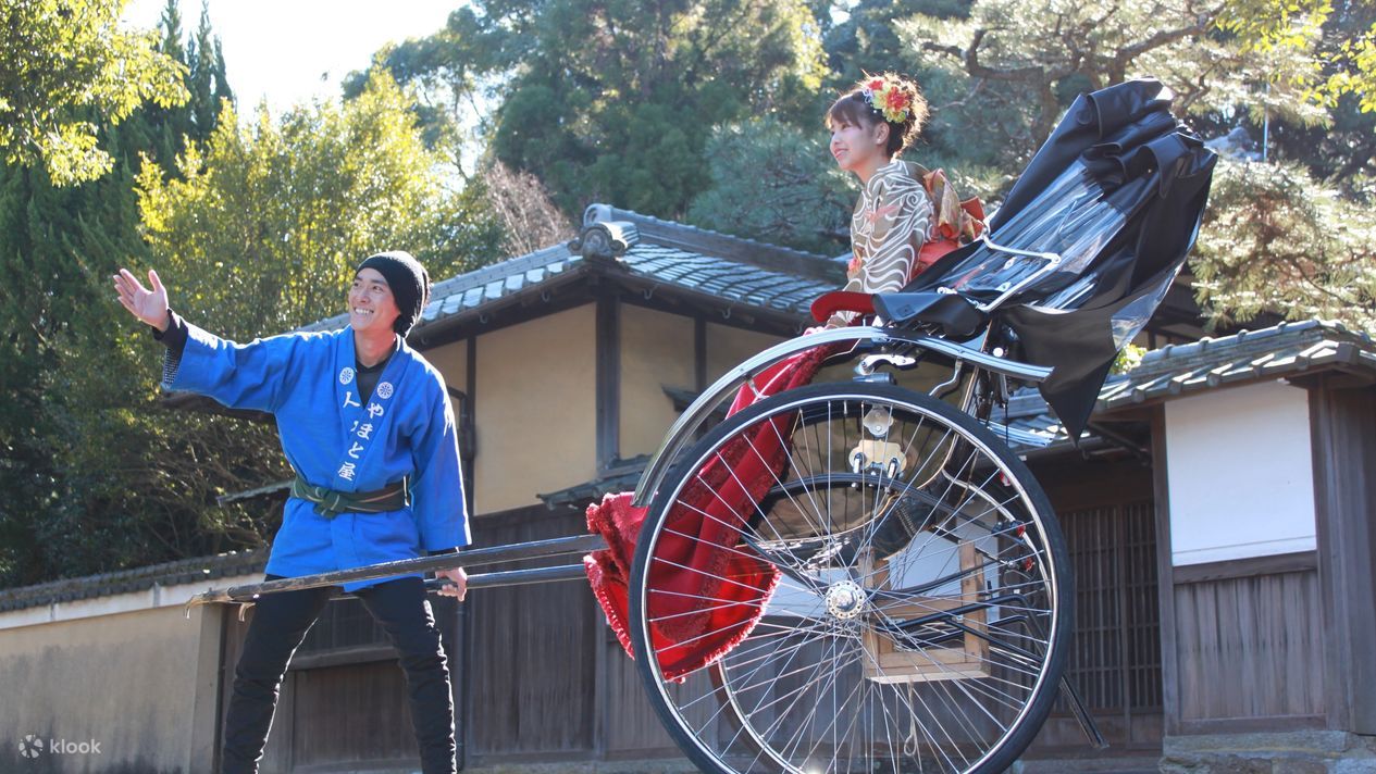 Kendaraan traditional, Rickshaw yang juga dapat pelancong lihat dan nikmati di Kota Nara, Jepang.