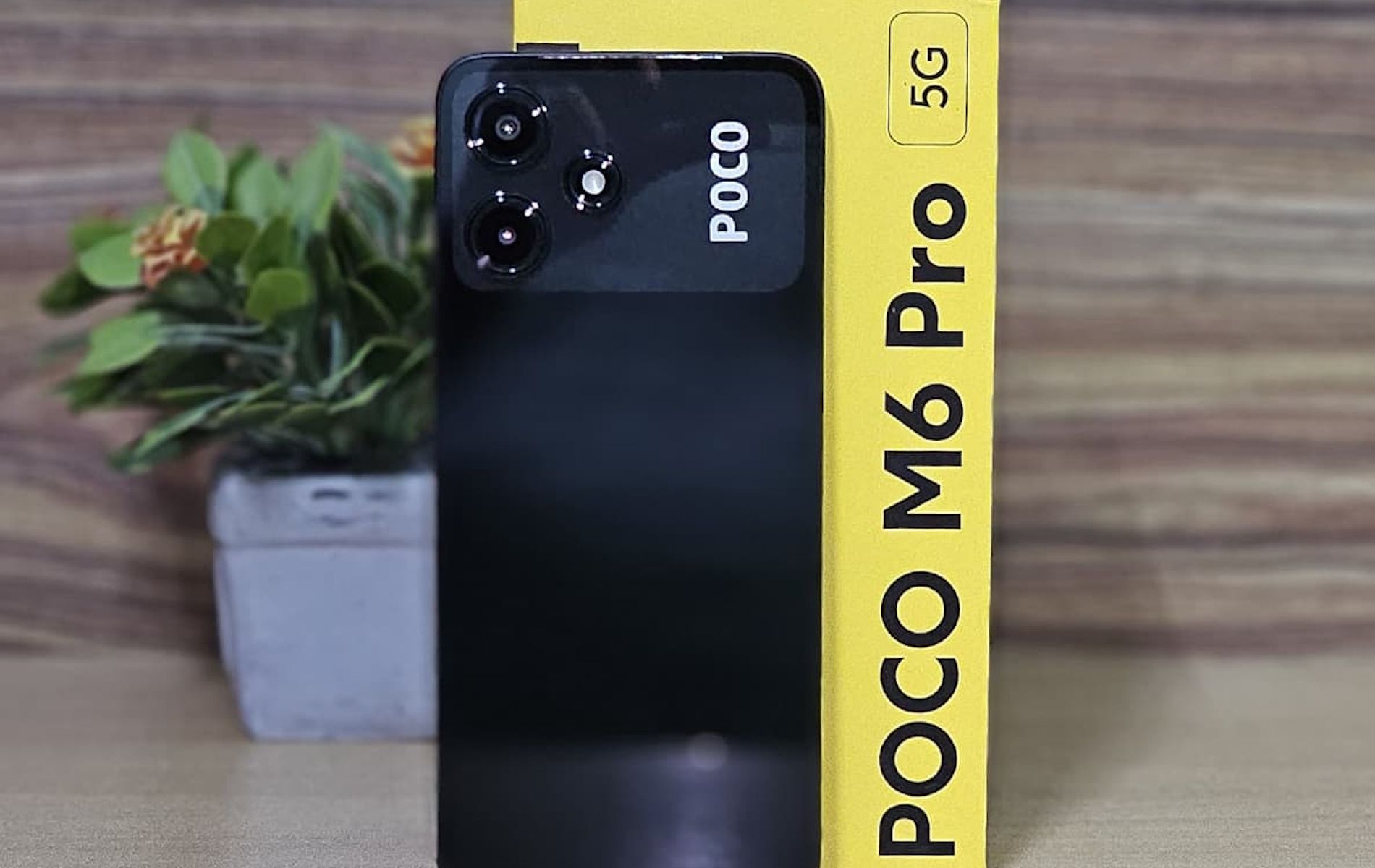 Poco resmi mengumumkan kehadiran dua ponsel terbarunya ke Indonesia, Poco X6 5G dan Poco M6 Pro.