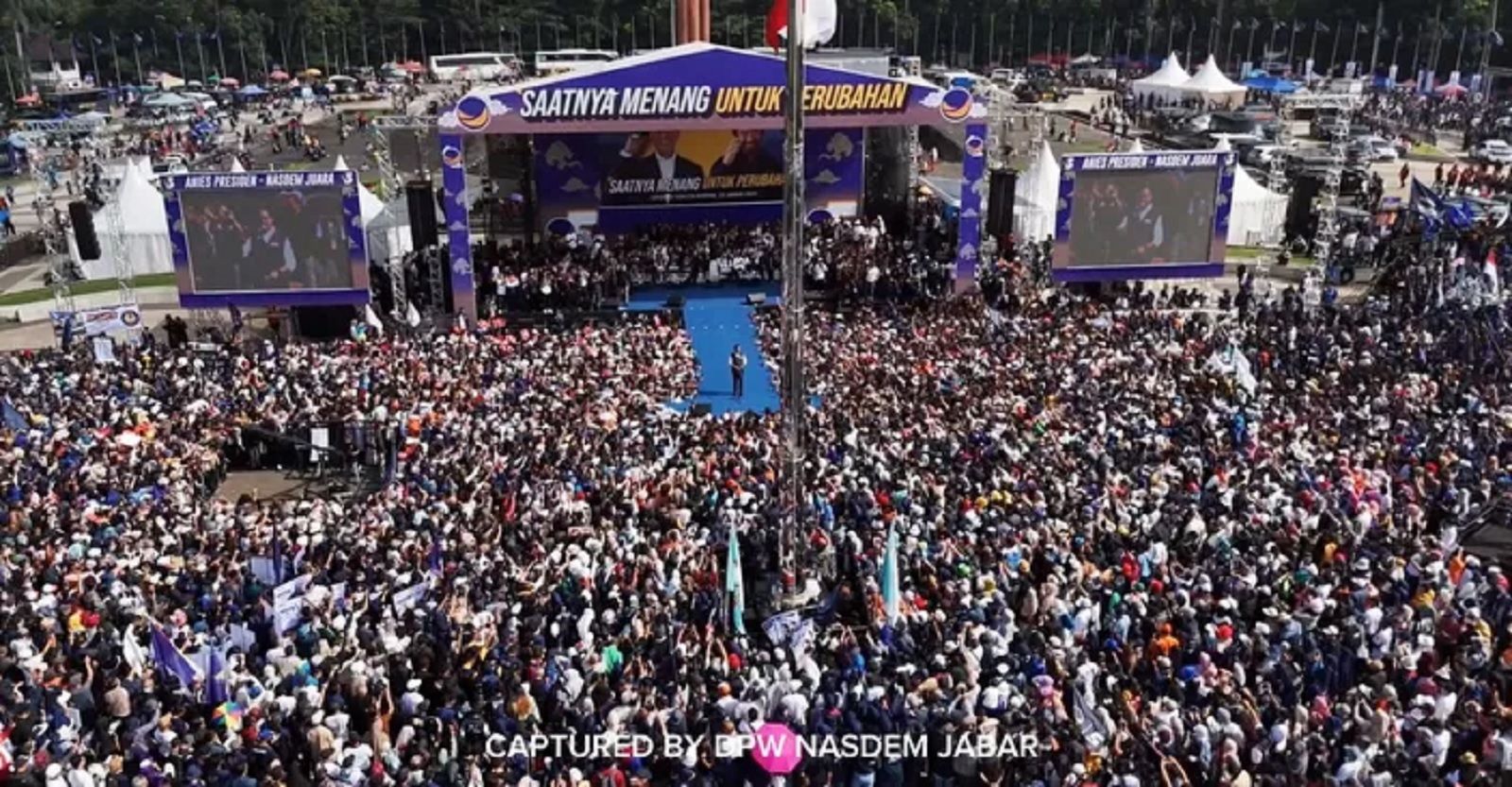 Kampanye Anies Baswedan di Tegallega Bandung Dipadati Lautan Manusia : Adil, Makmur untuk Semua!
