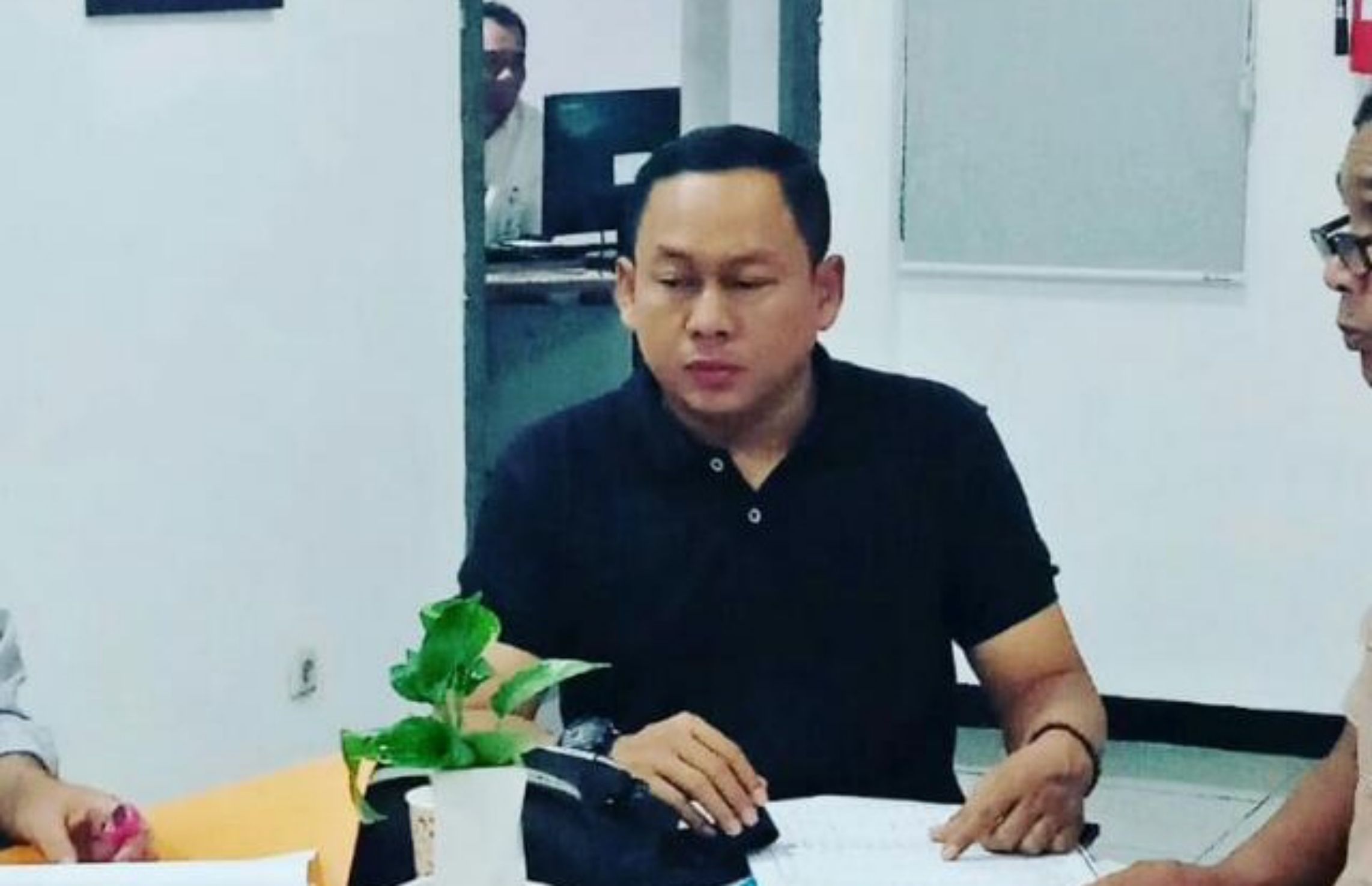Direktur Komite Nasional Pengawas Kebijakan Publik (KNPKP) Toni S Liman mencoba utak-atik figur di Pilkada Sumedang 2024.