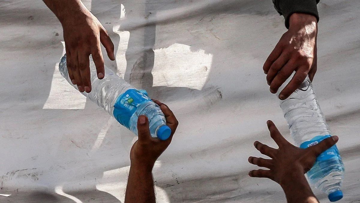 Menyedihkan! Warga Gaza Harus Minum Air Kotor karena Serangan Penjajah Israel Terus Berlanjut 