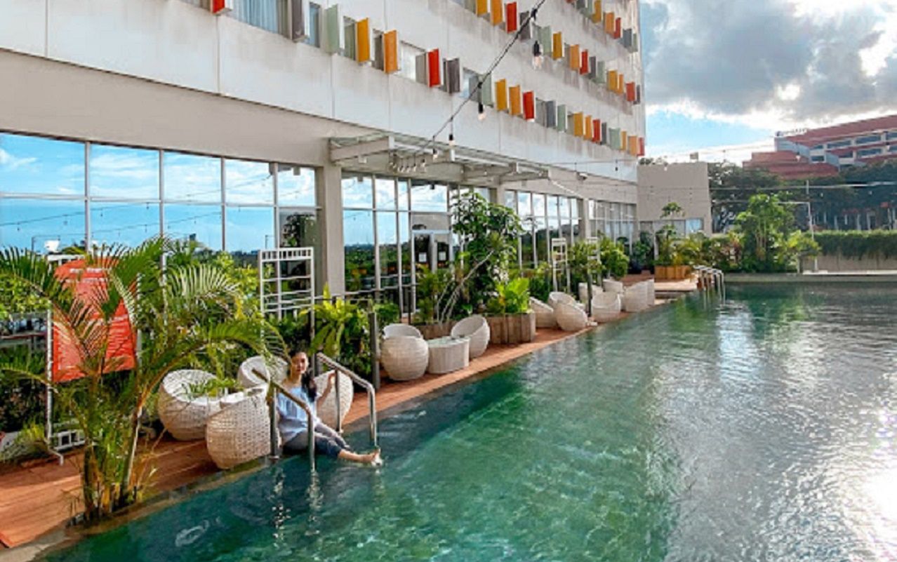 Inilah hotel di Batam dengan fasilitas kolam renang, lokasinya dekat mall dan pelabuhan.