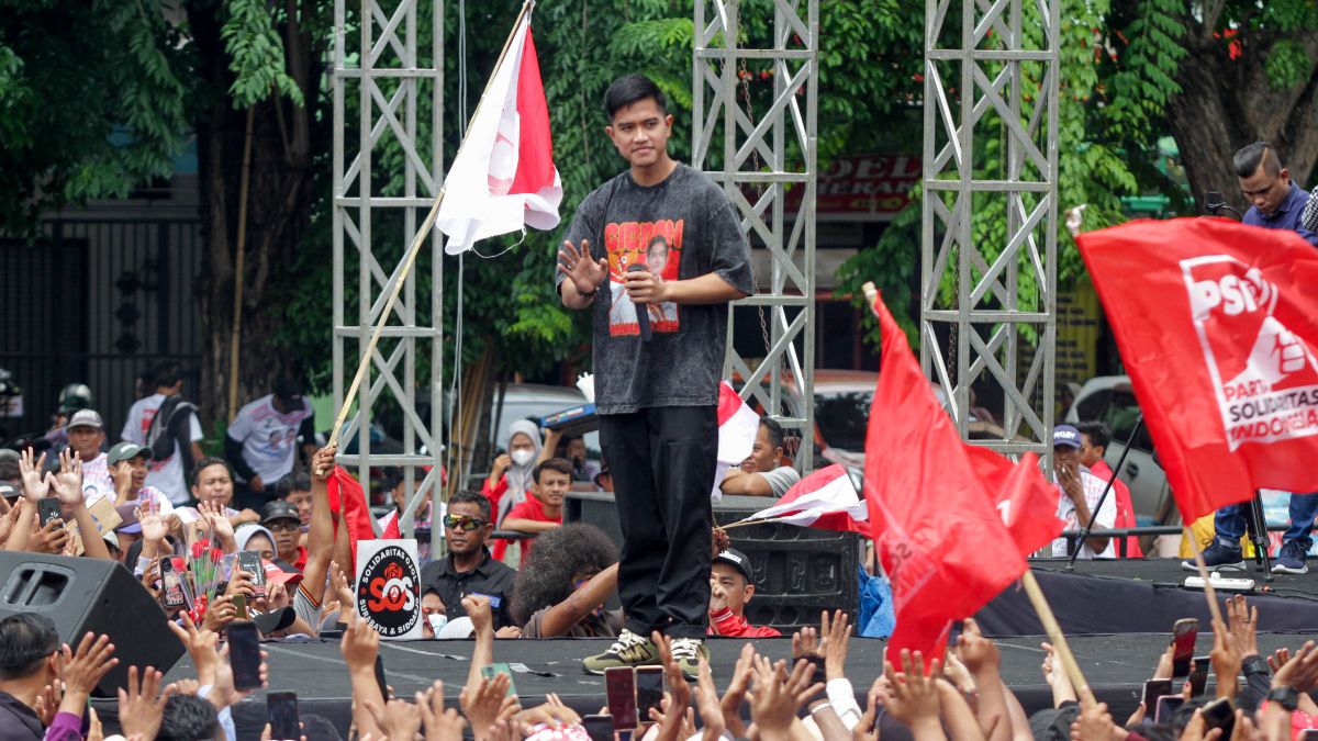 Ketum PSI, Kaesang Pangarep saat kampanye akbar di Sidoarjo pada Selasa, 23 Januari 2024.
