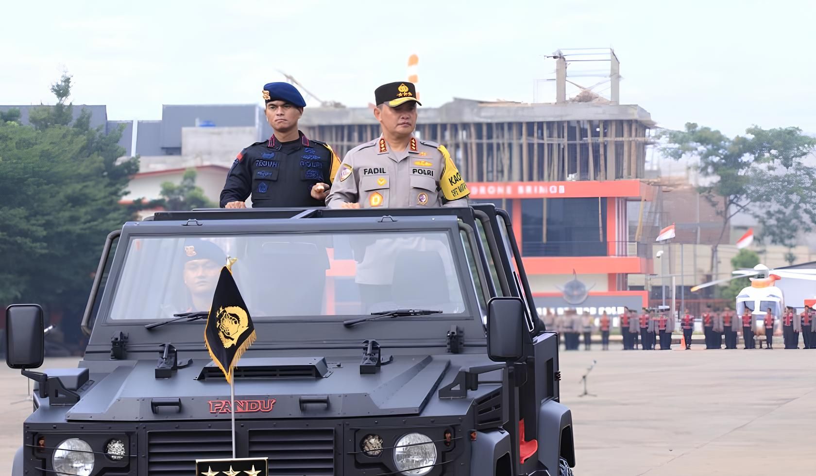 Kepala Baharkam Polri, Komjen Pol Fadil Imran memimpih Apel Gelar Pasukan Pengamanan Pemilu. (Foto: PMJ News)
