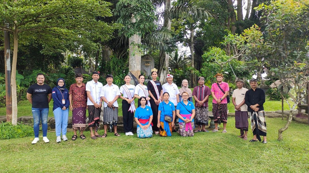 Kunjungan Puteri Indonesia Bali bersama Pertamina ke Desa Keliki Gianyar Bali 7 Februari 2024.
