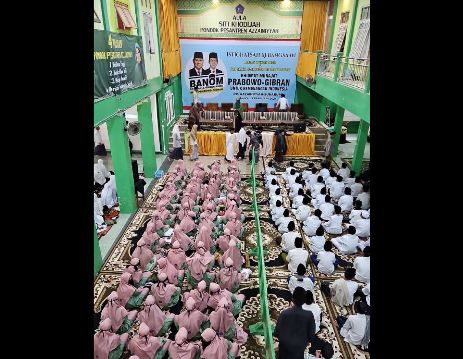 Barisan Ajengan Anom (BANOM SABA) bersama ribuan santri Jawa Barat, dalam kegiatan istighosah dengan tema Khidmat Munajat, Jumat 9 Februari 2024./istimewa
