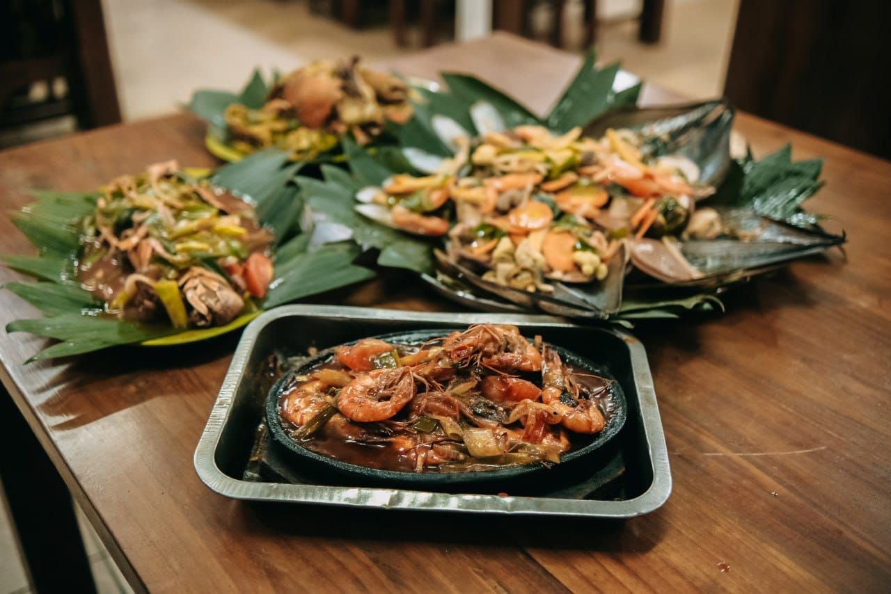 Kuliner Bandung Restoran HDL 293 Cilaki Kota Bandung favorit penggila seafood