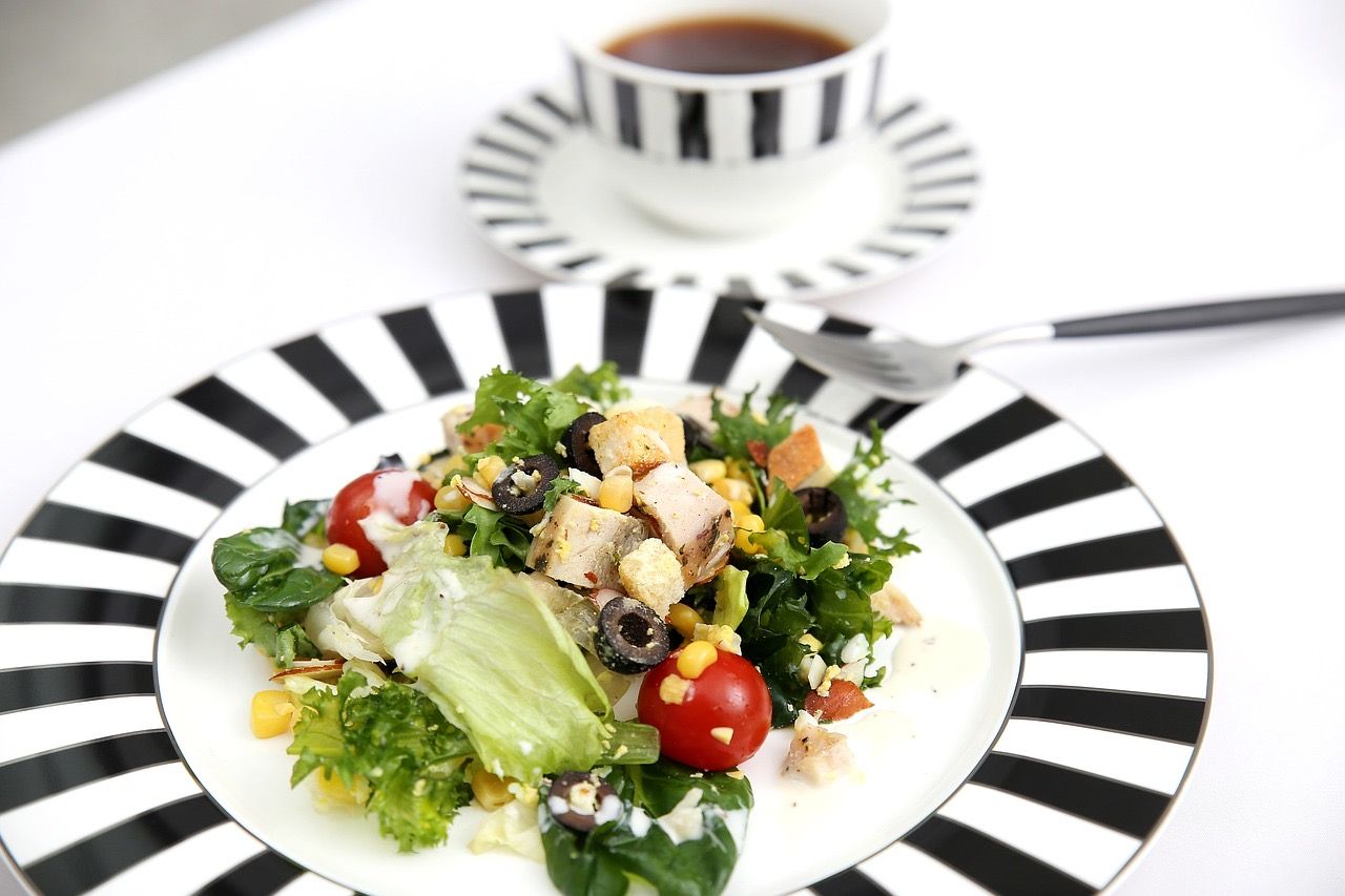 Ilustrasi Greek Yogurt Chicken Salad