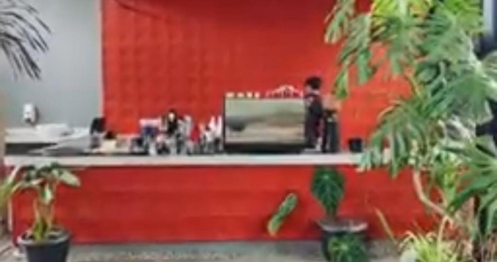 Surabi Teras, resto dan cafe unik estetik di Ciputat Tangerang Selatan Banten/tangkapan layar youtube/Channel Mulai Yuk 