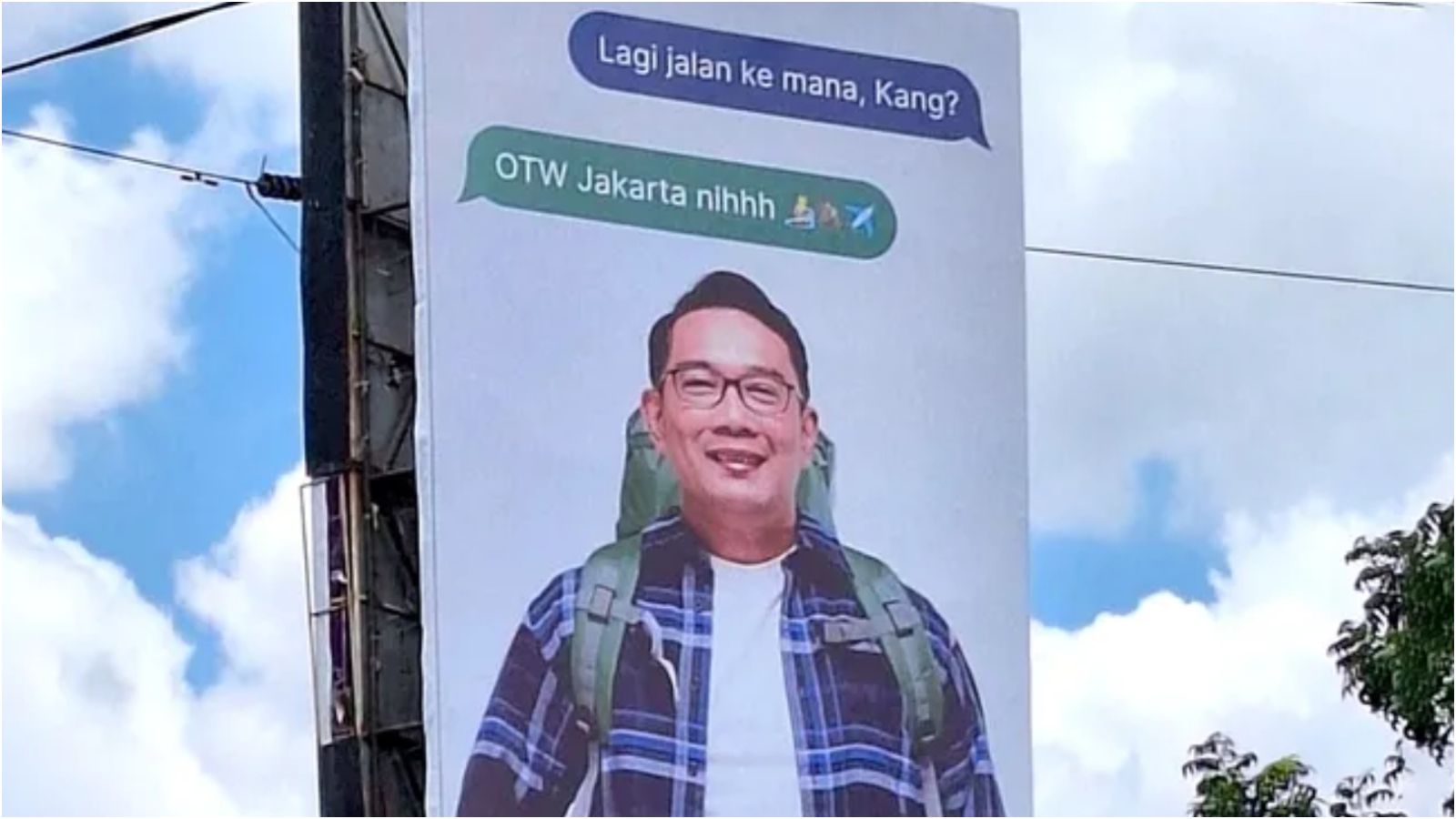 Viral reklame Ridwan Kamil terpampang di Hang Tuah, Senayan, Jakarta.