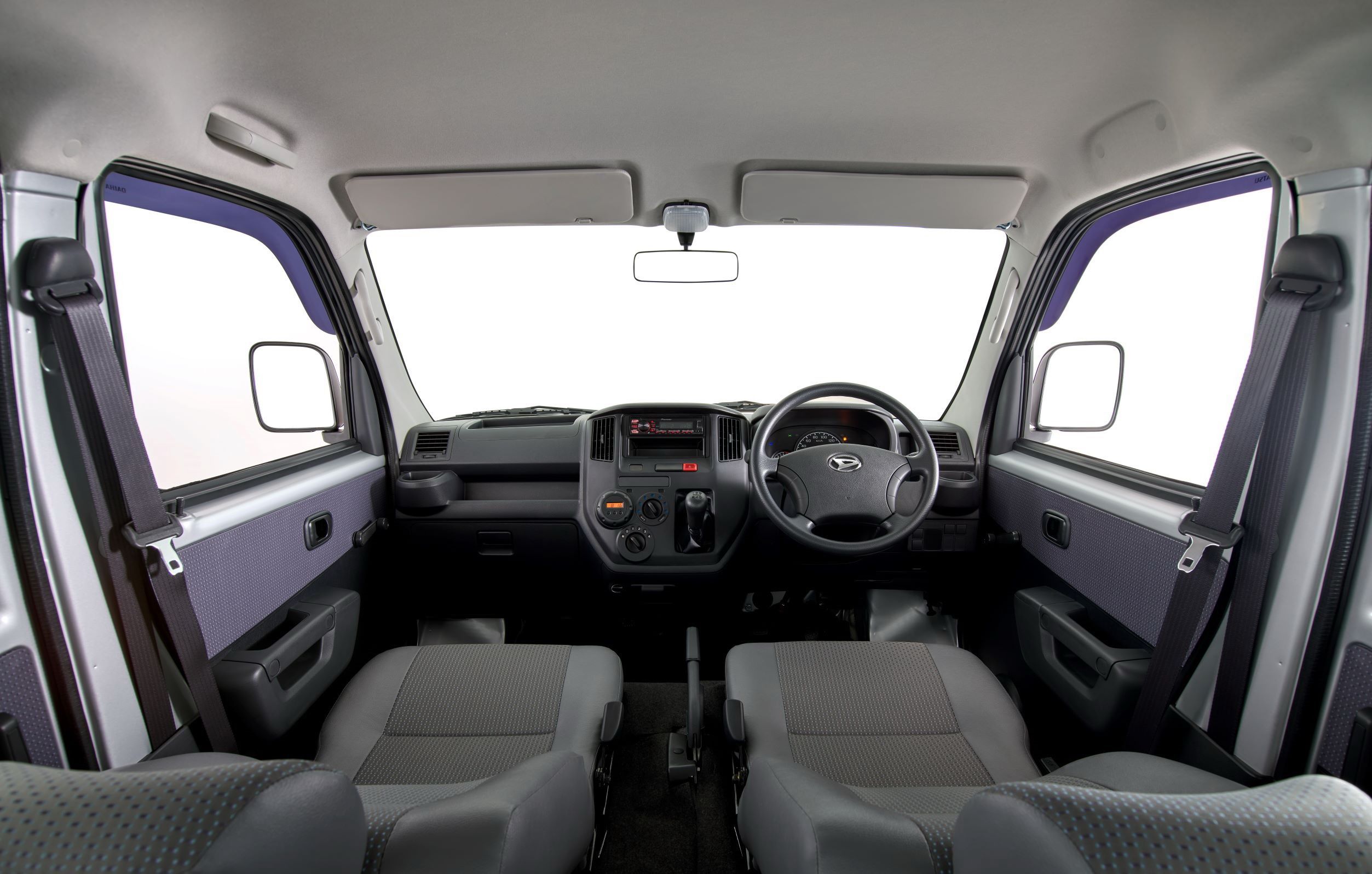 Interior kabin Daihatsu GranMax.*/ 