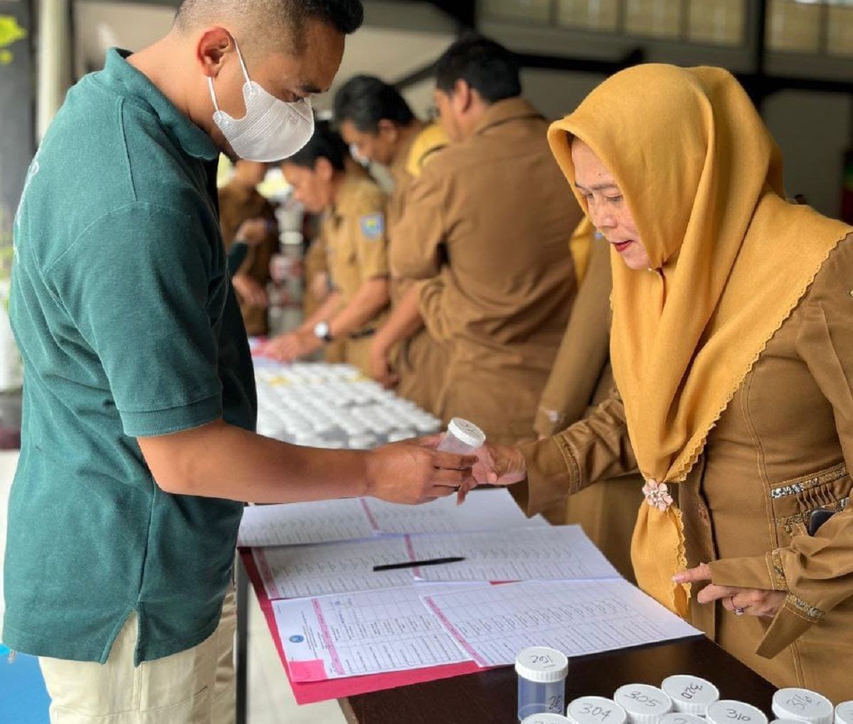 Wah, Ada Apa Nih Pemkot dan BNN Kota Bandung Periksa Urine Sejumlah Kepala Sekolah