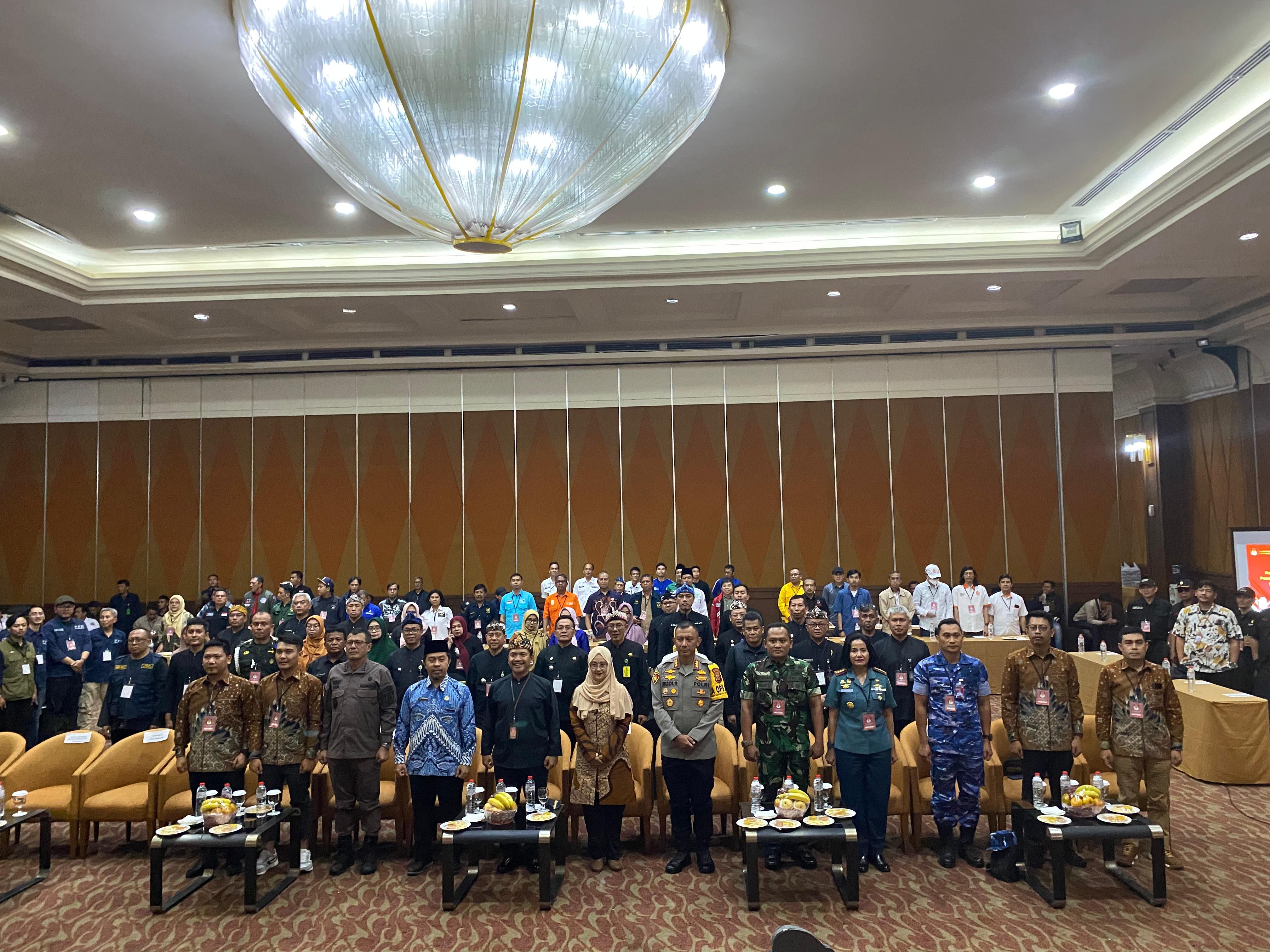 Suasana rapat pleno KPU Kota Bandung
