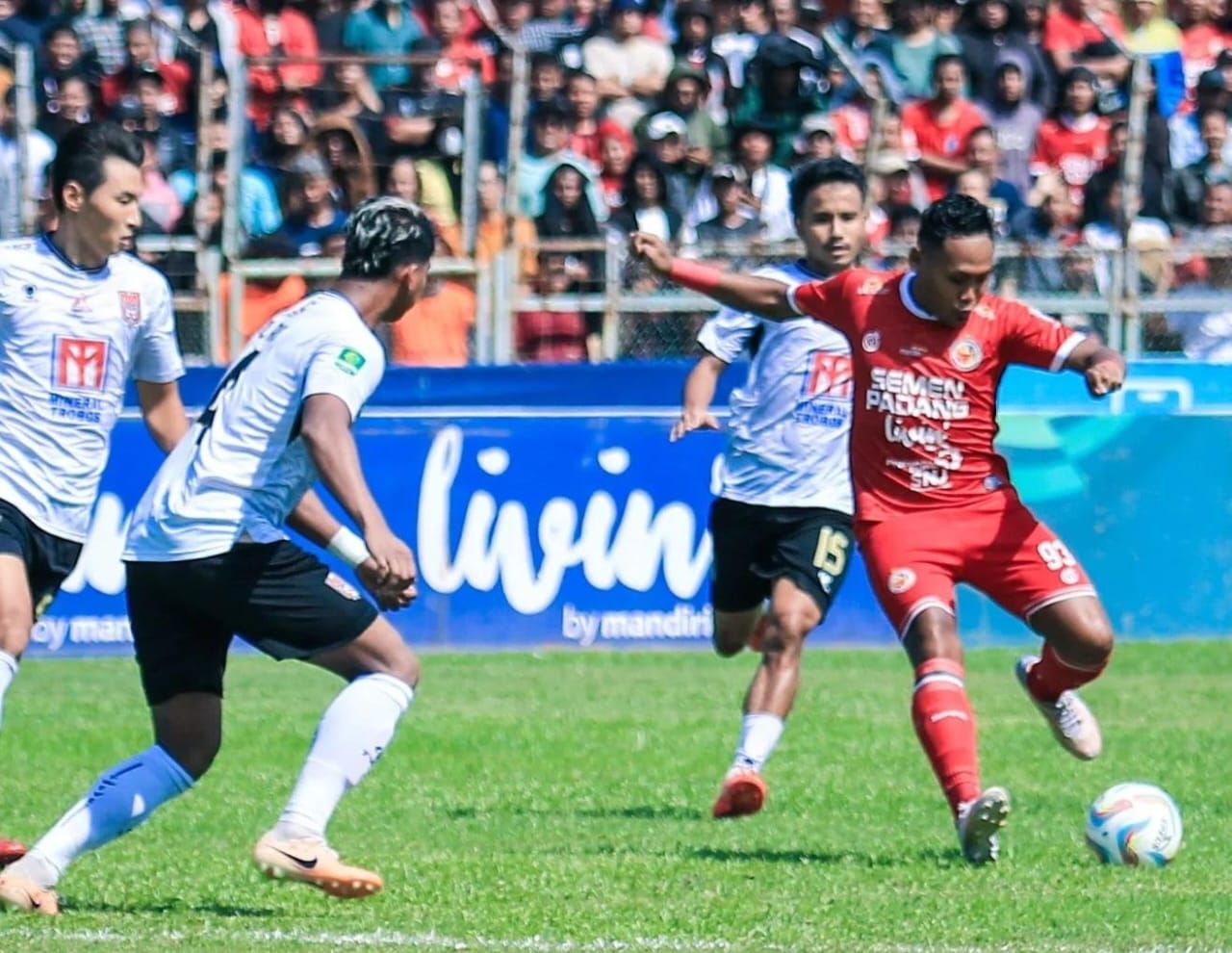 Semen Padang Pastikan Satu Tiket Promosi ke Liga 1