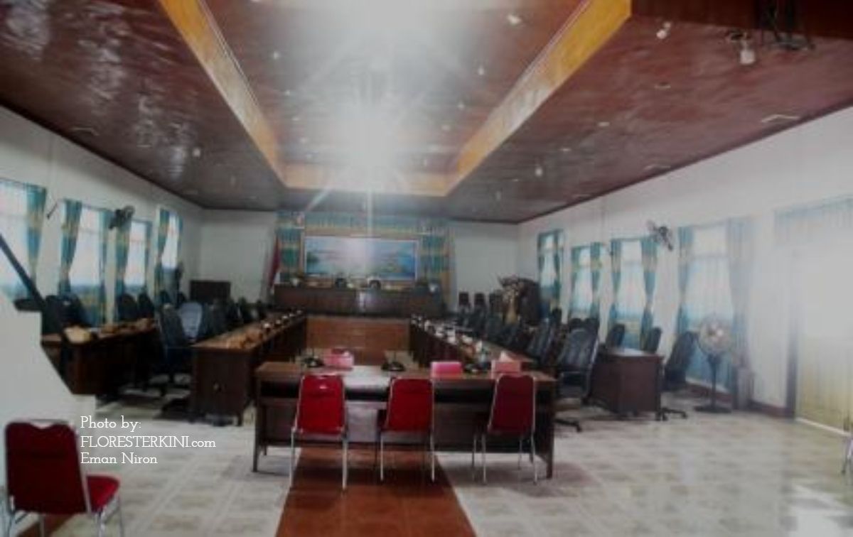 Situasi perkantoran DPRD Kabupaten Flores Timur, Kamis 29 Februari 2024.//