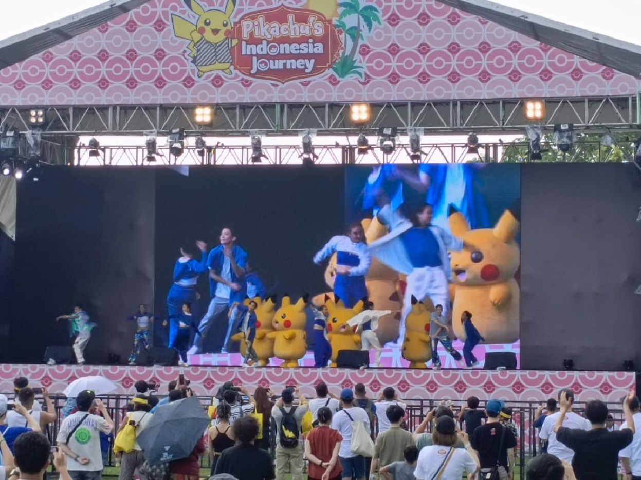 PAnggung pentas musik dalam acara Pikachu Indonesia Journey di Lapangan Renon Sabtu 2 Maret 2024.