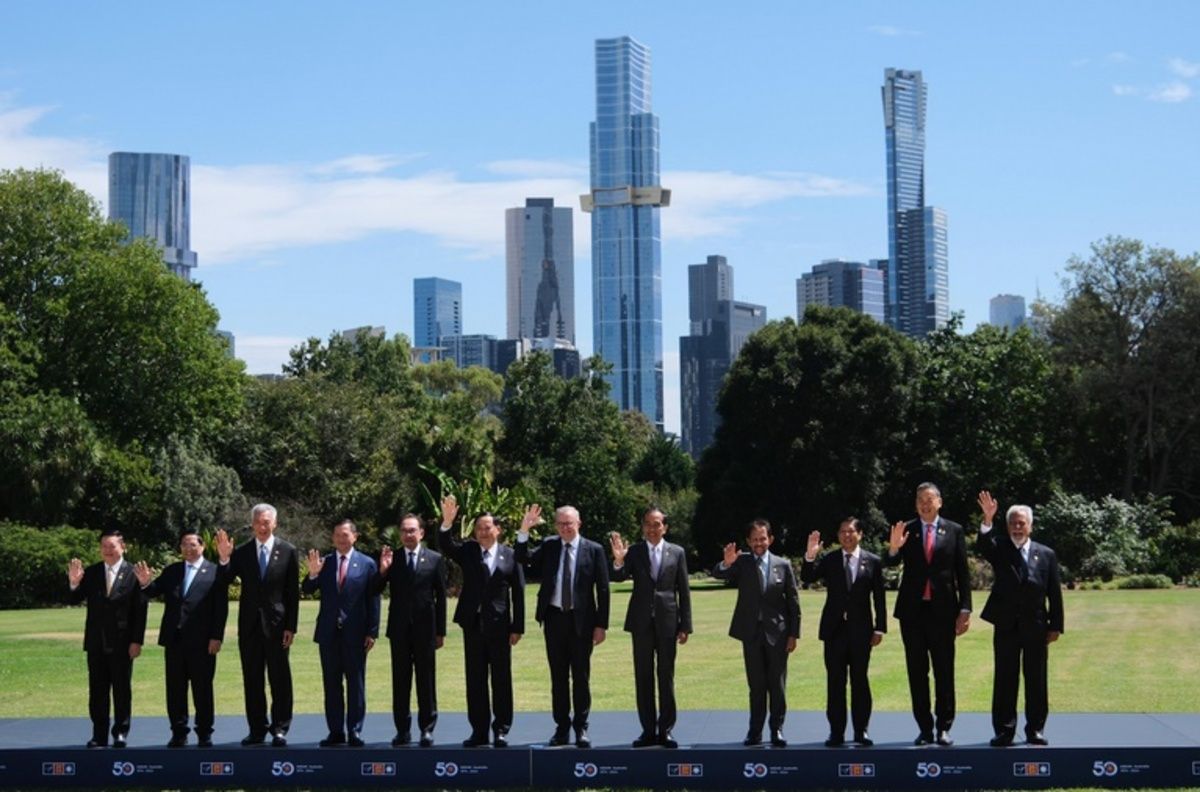 Sesi foto PM Australia selaku tuan rumah dengan  para pemimpin negara ASEAN pada KTT ASEAN Australia 2024 di Melbourne, Australia 4-6 Maret 2024.