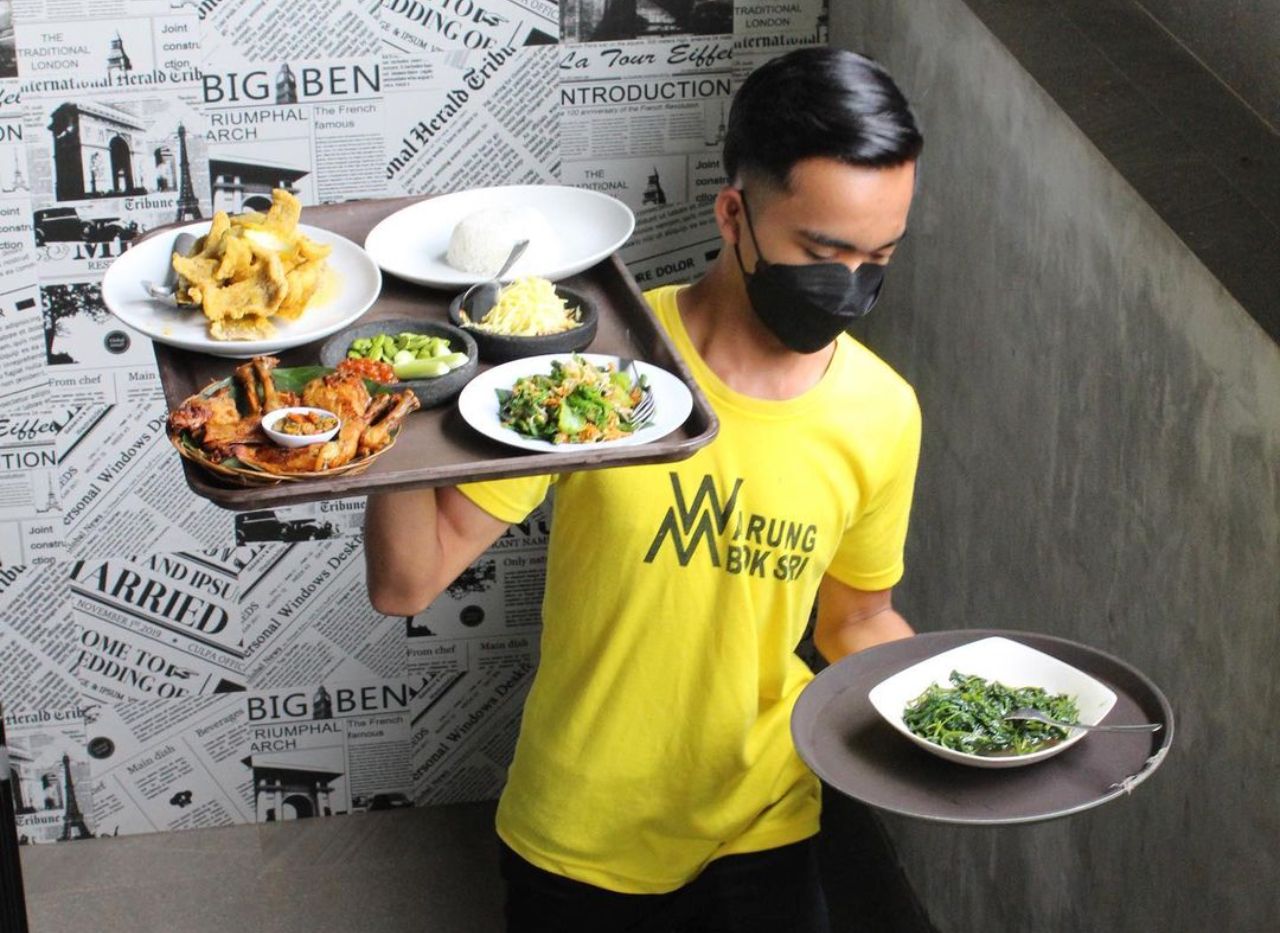 Warung Mbok Sri di Kota Batu dekat Jatim Park 3.