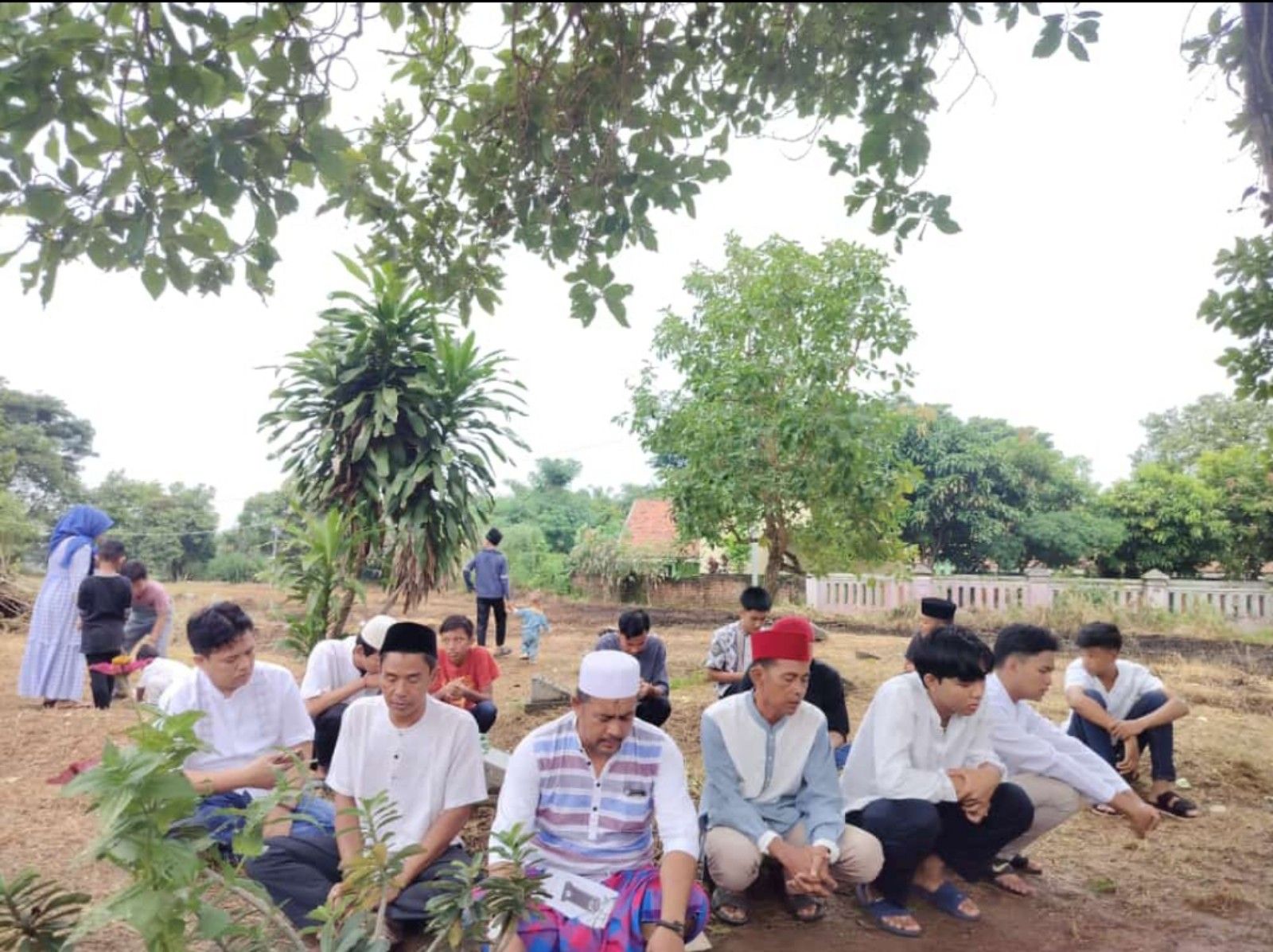 Berziarah, salah satu kegiatan tradisi munggahan/Kabar Banten/Humaeroh Alwan 