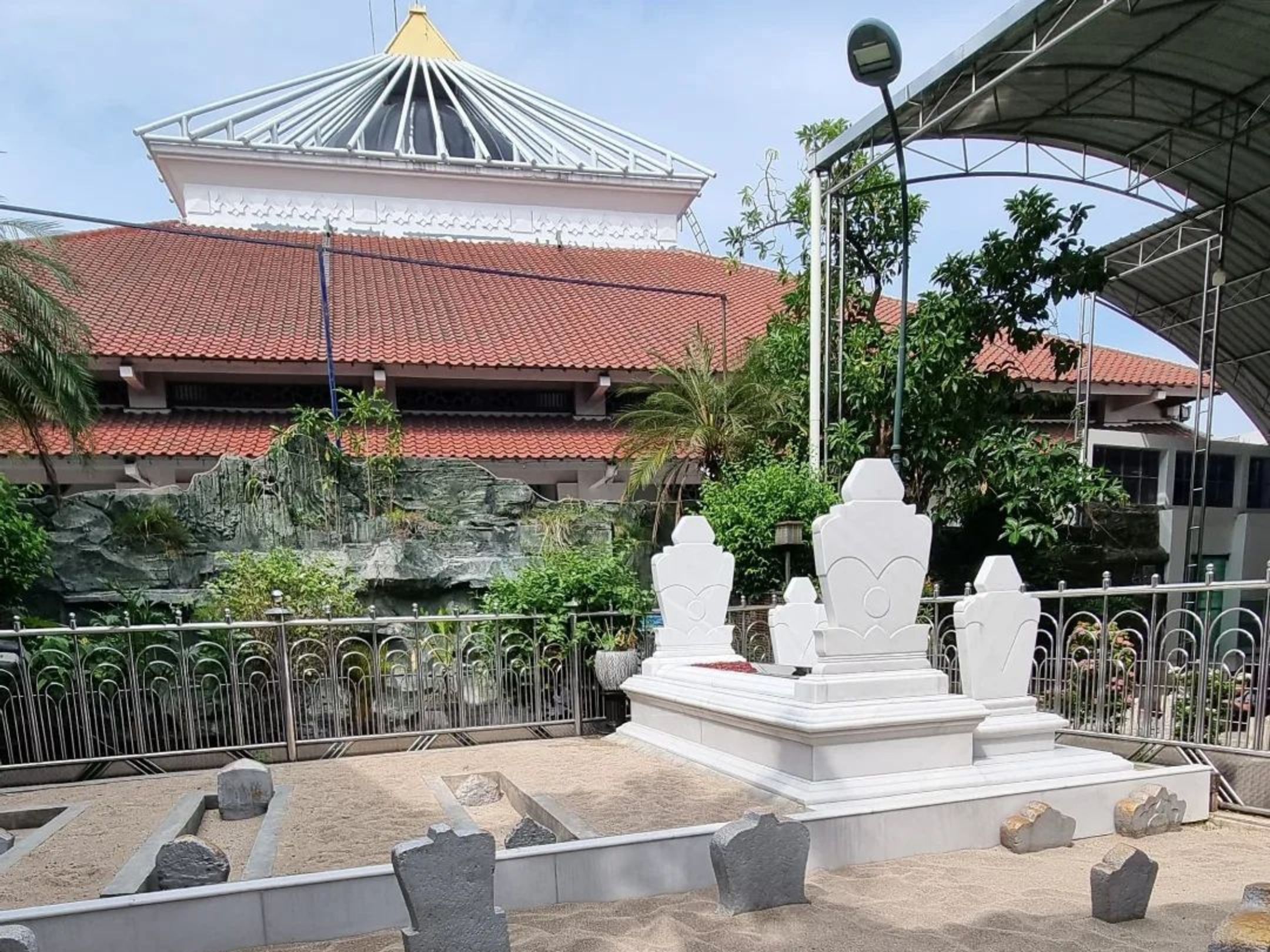 Makam Sunan Ampel di Jawa Timur