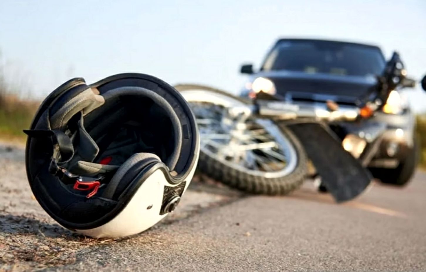 Ilustrasi - Kecelakaan sepeda motor di jalan. /ANTARA/Shutterstock.