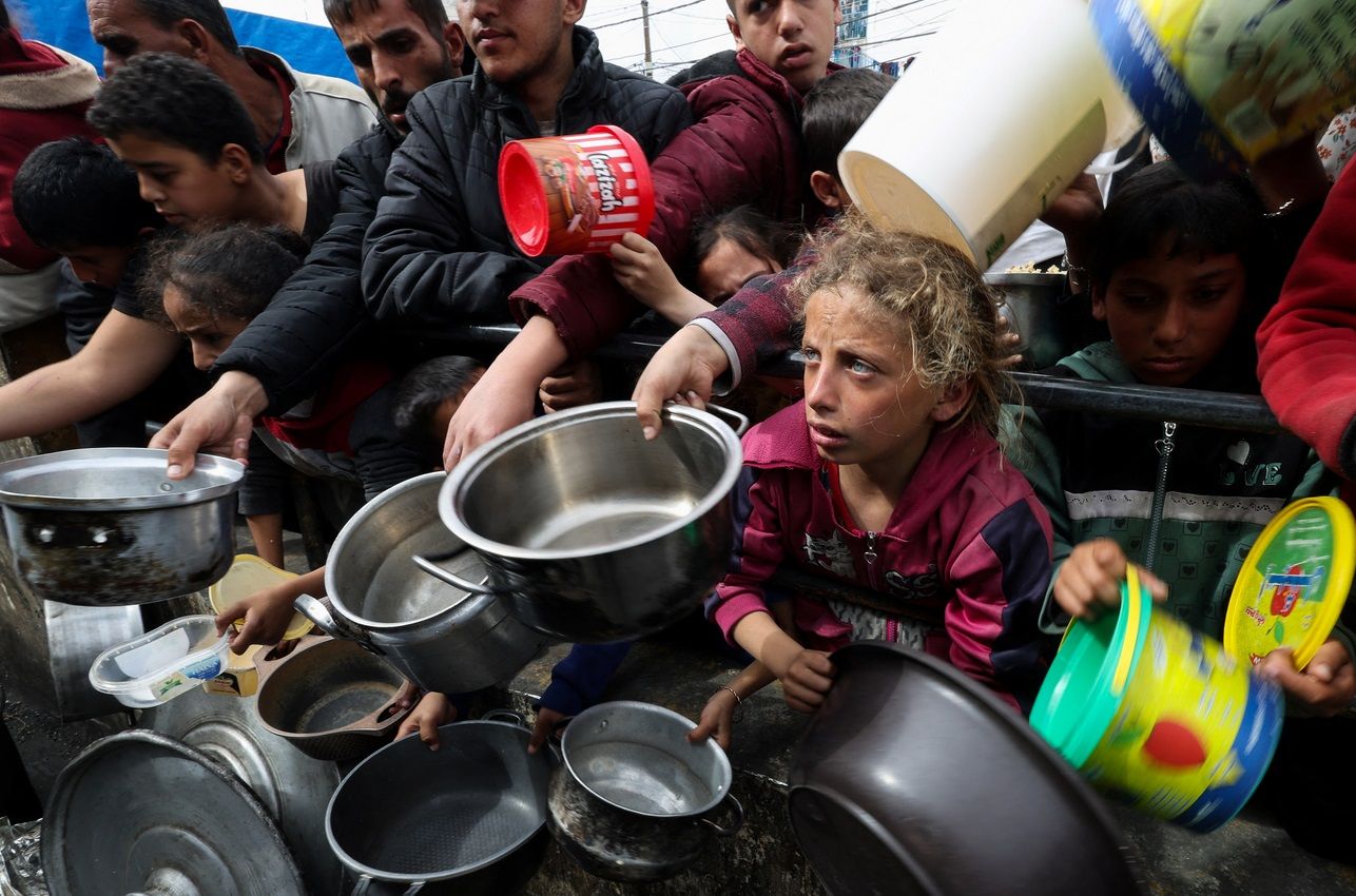 Kondisi masyarakat Gaza yang kelaparan akibat perilaku biadab Israel penjajah.