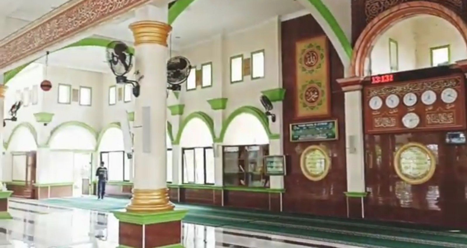 Masjid Al Ittihad di Kota Tangerang Banten/tangkapan layar youtube/channel Awang Santoso  
