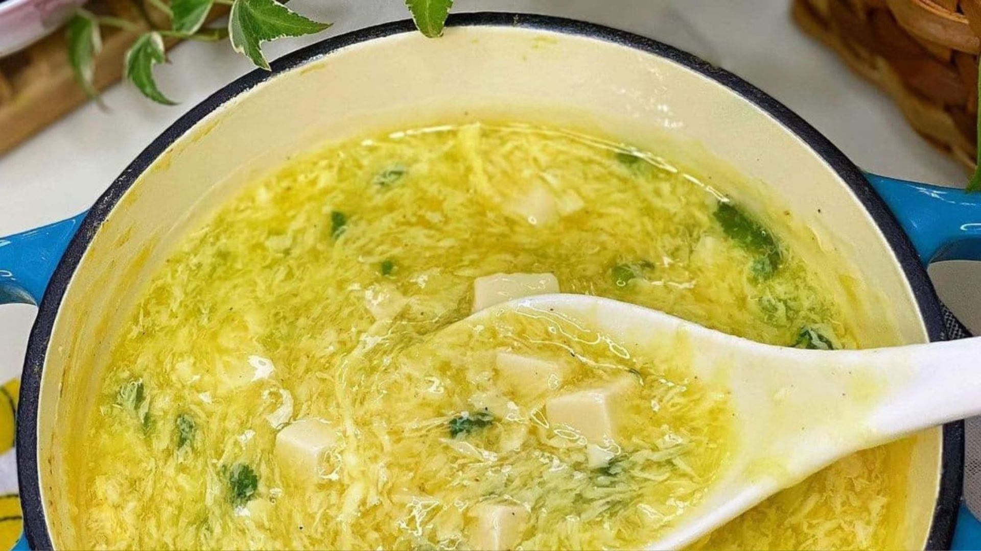 kreasi masakan Sup Telur untuk hidangan sahur yang lezat dan mudah dibuat. / instagram/ @resepindonesiaenak
