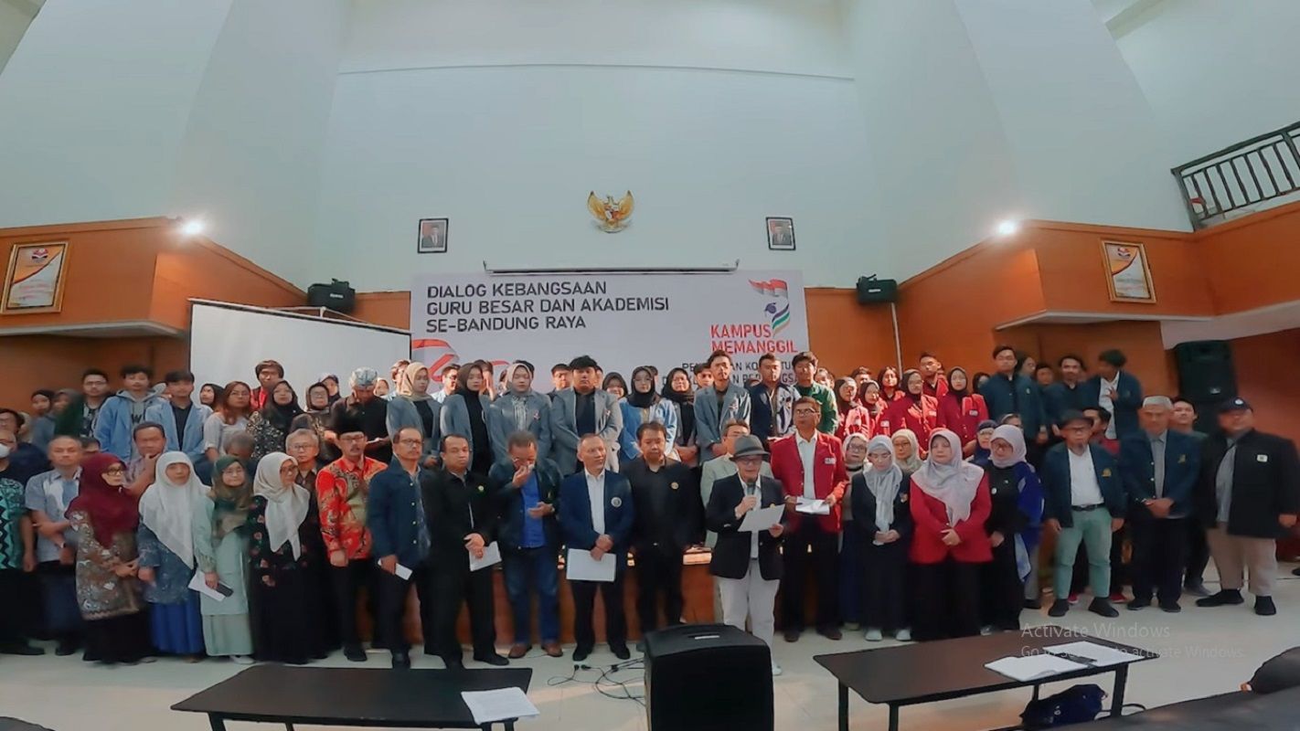 Dialog Kebangsaan Guru Besar dan Akademisi Se-Bandung Raya yang bertajuk Kampus Memanggil: Penegakan Konstitusi dan Keadaban Berbangsa
