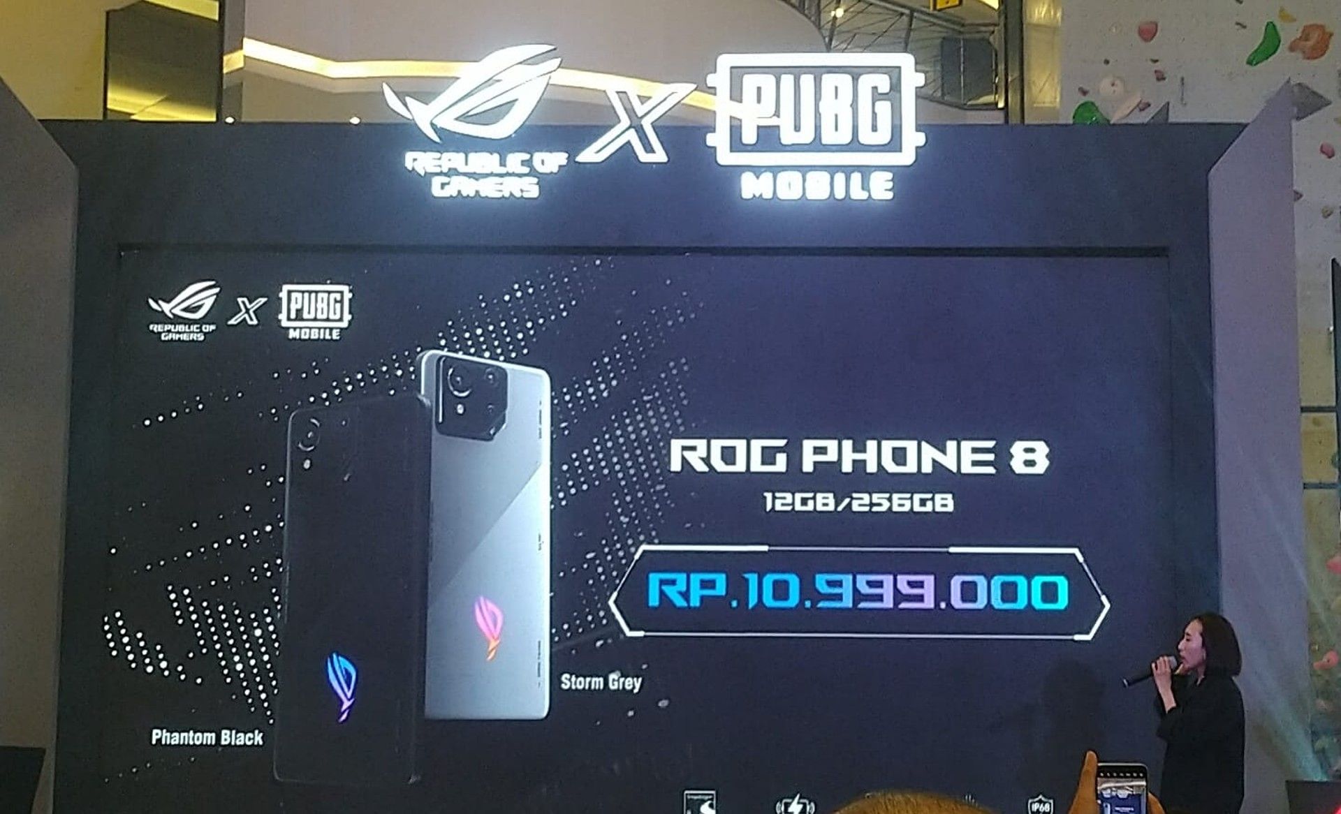 ASUS ROG Phone 8