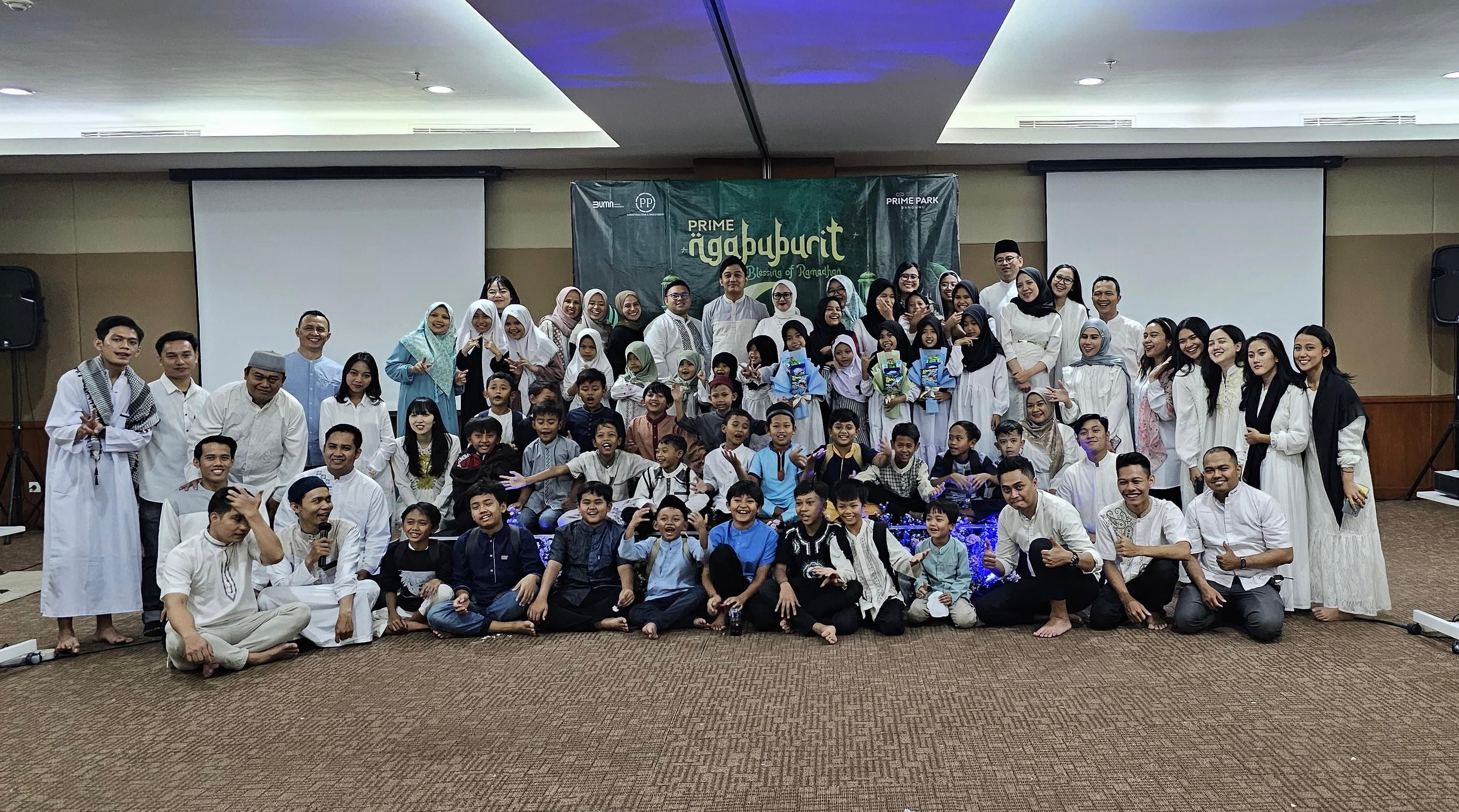 Ramadhan tahun ini PRIME PARK Hotel Bandung menyelenggarakan kegiatan Buka Puasa Bersama dengan keluarga besar RW 04 Kelurahan Neglasari, Kecamatan Cibeunying Kaler, Kota Bandung, Kamis 21 Maret 2024.