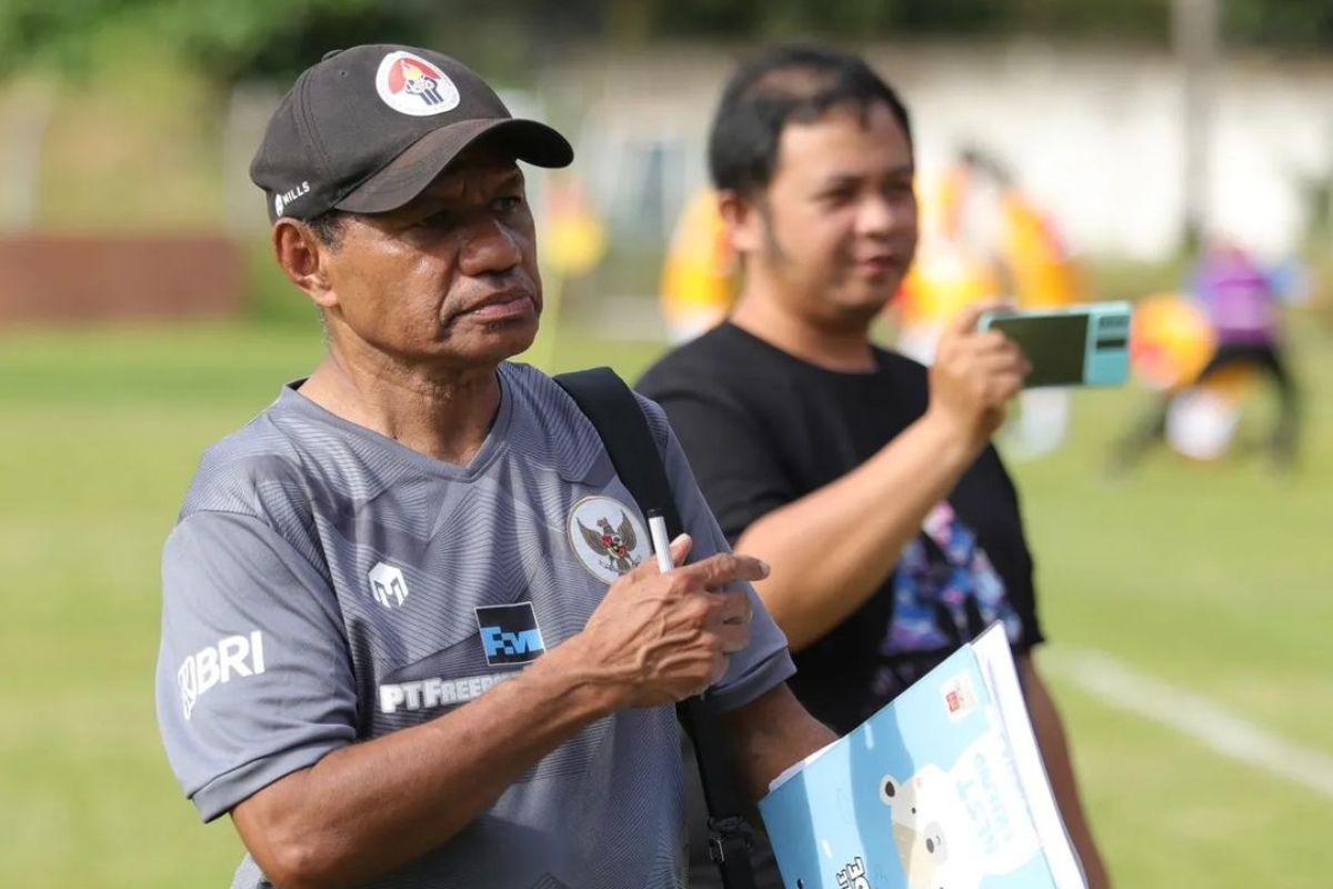 Legenda hidup sepak bola Indonesia Rully Nere