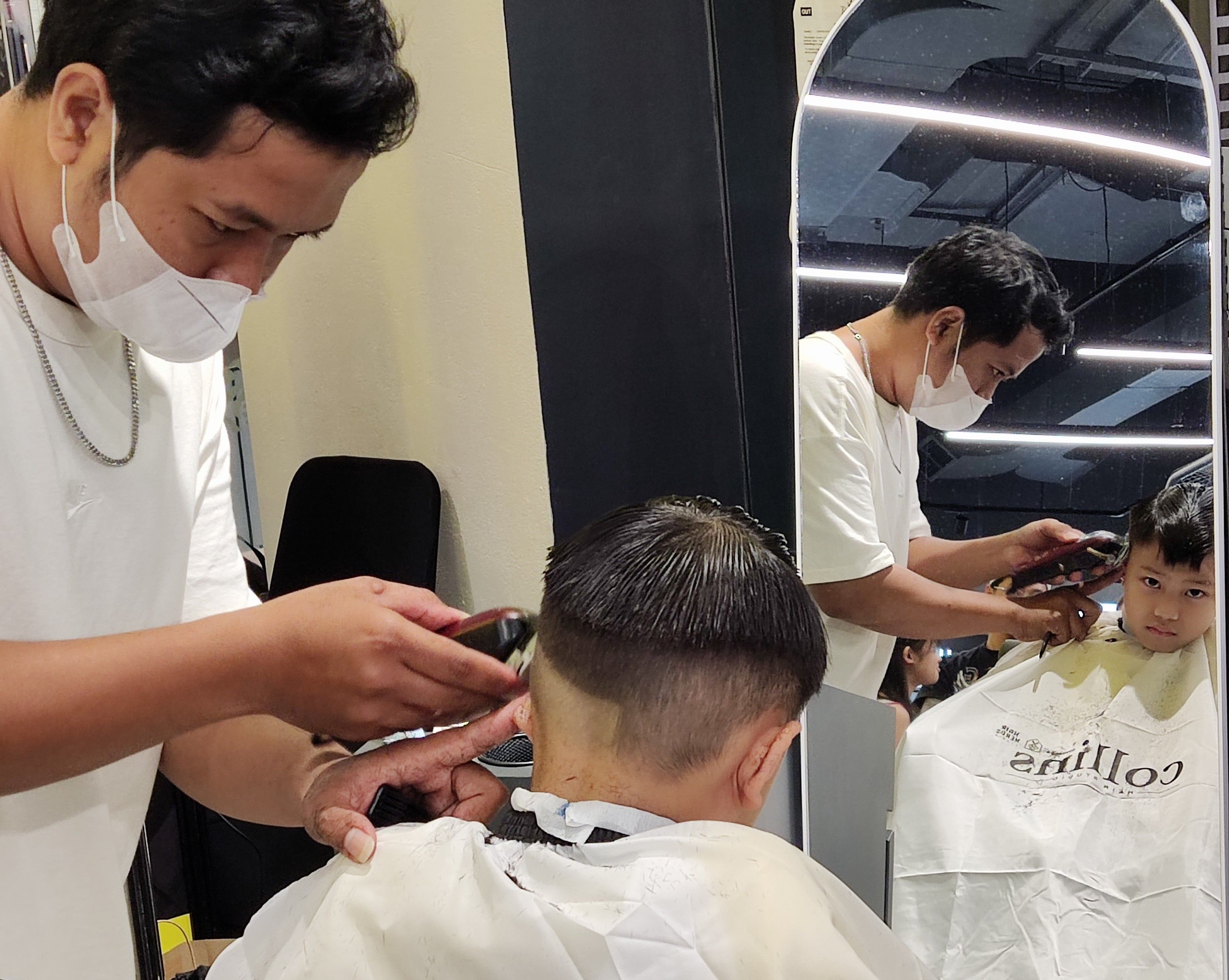 Free hair cut untuk pelanggan selama pembukaan JD Sports Makassar