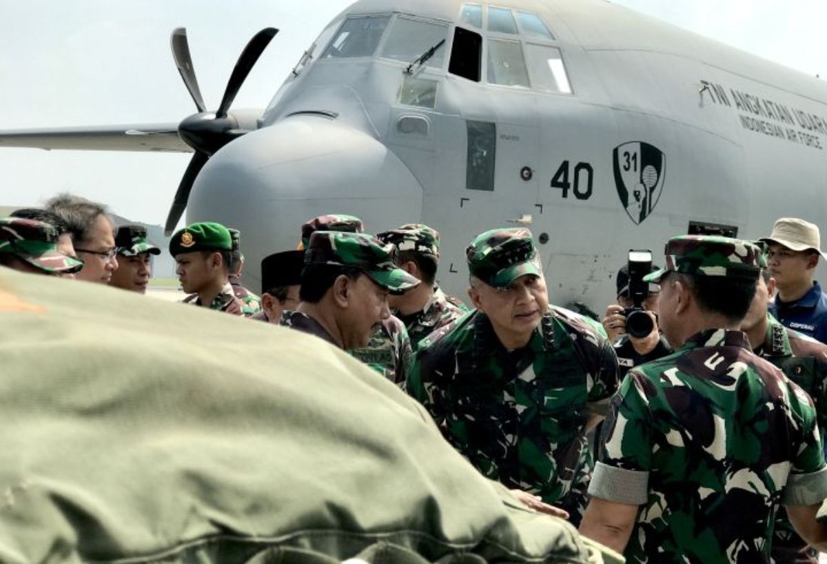 Helikopter C-130 J Super Hercules angkut bantuan kemanusiaan Indonesia untuk rakyat Palestina di Jalur Gaza